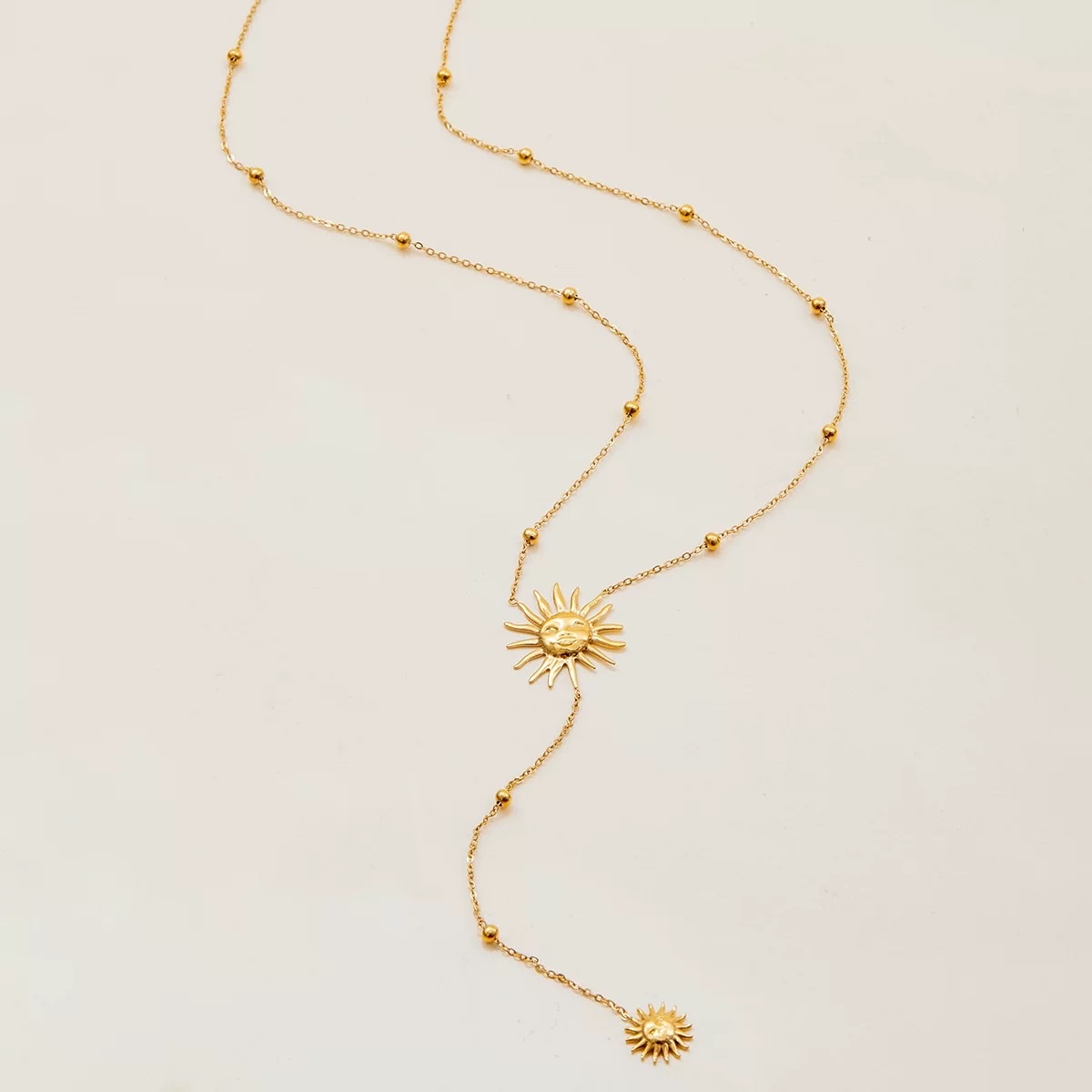 European and American titanium steel sun Y-shaped chain long necklace with a light luxury feel, stainless steel collarbone chain jewelry that does not fade Application Scenario