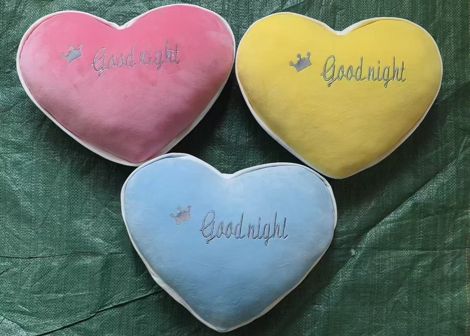 创意潮流毛绒玩具布娃娃可爱玩偶儿童礼物毛绒娃娃抱枕新款