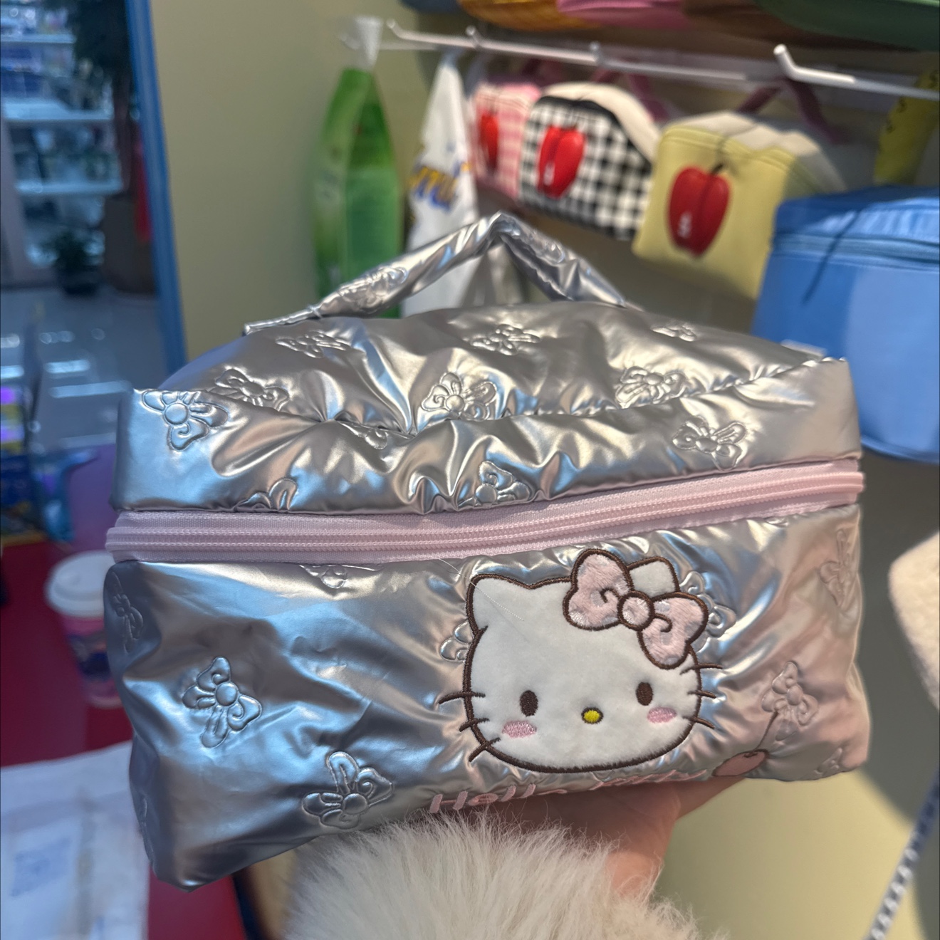 三丽鸥正版化妆包细节图