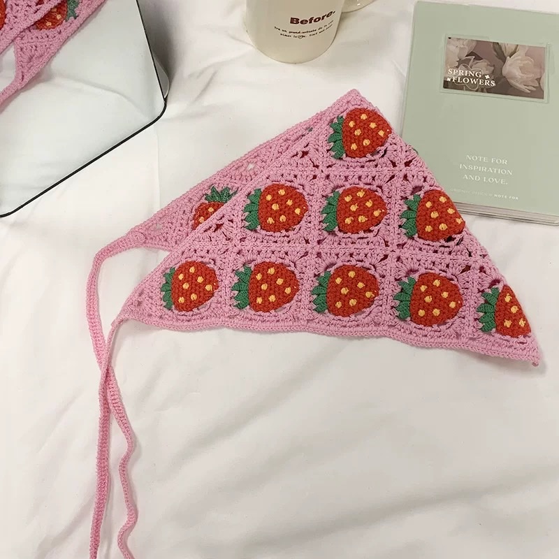 A sweet and cute hand-knitted hairband for a girl with a girlish style and a unique crocheted artistic style, a triangular headscarf detail image 6