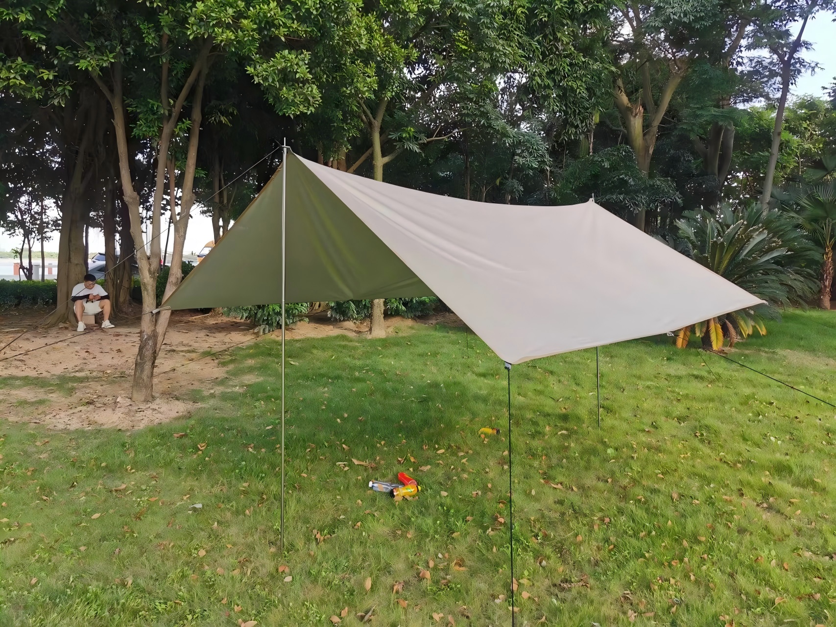 儿童户外野餐帐篷、天幕，适合户外休闲娱乐