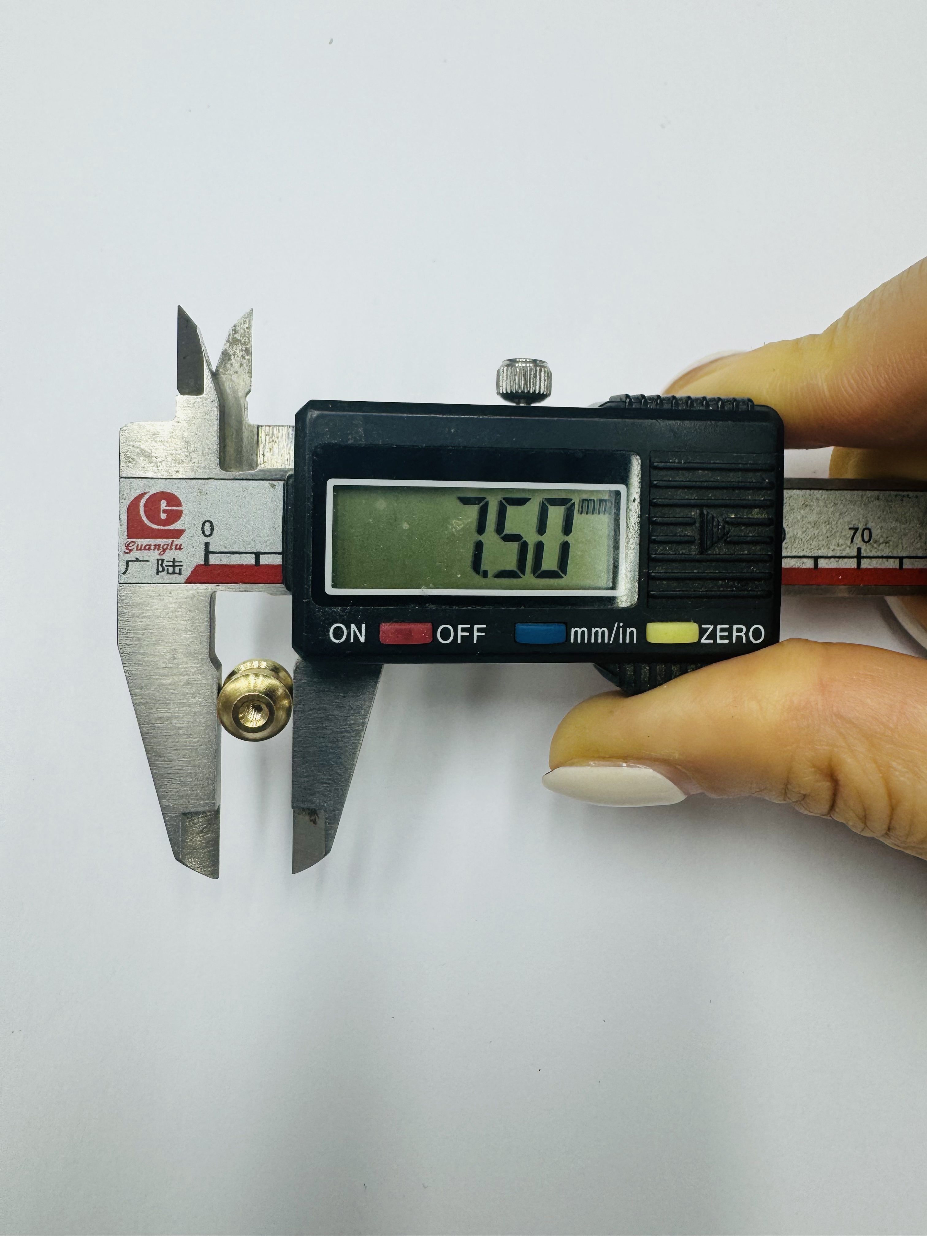 中国浙江省义乌市国际商贸城一区E3/8887店，此产品增加了M2.0螺纹可以做各种2.0螺牙搭配