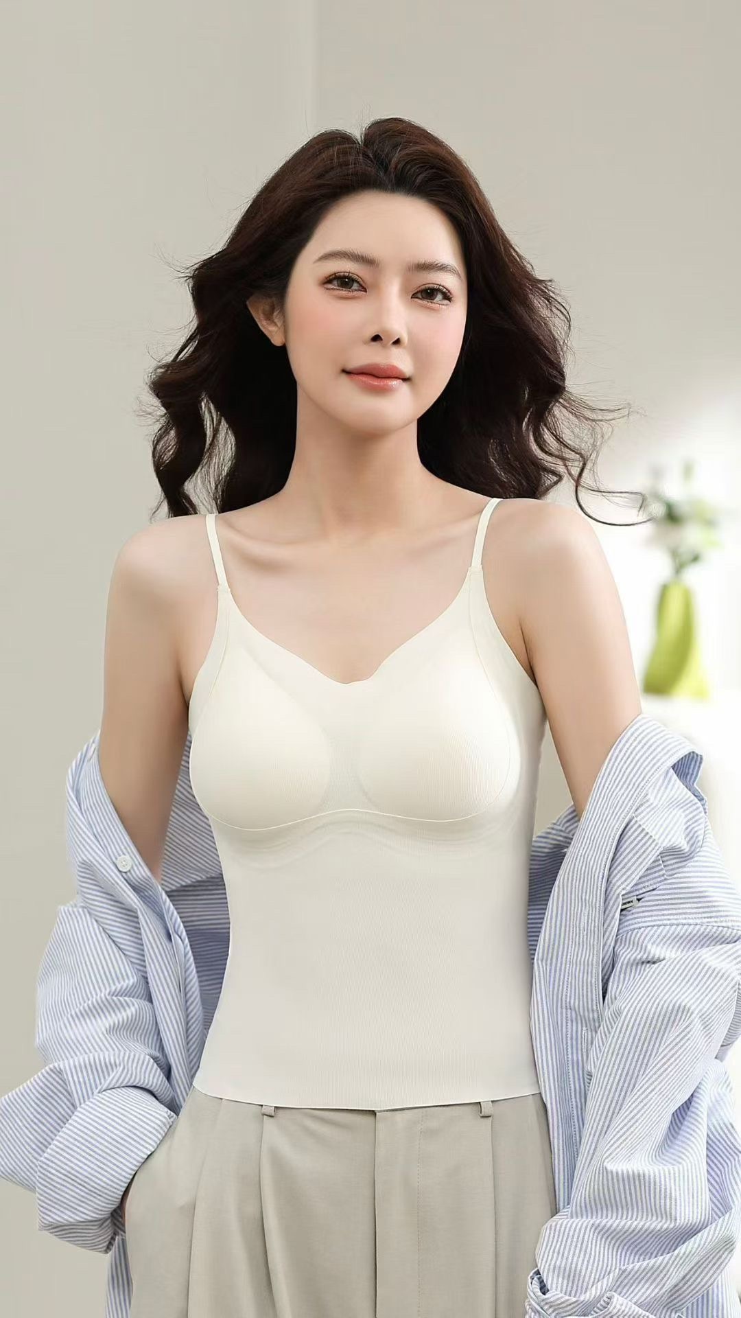 Q18#软果冻提拉小凉风吊带富含乳胶立体杯厂家直销一件代发详情图4