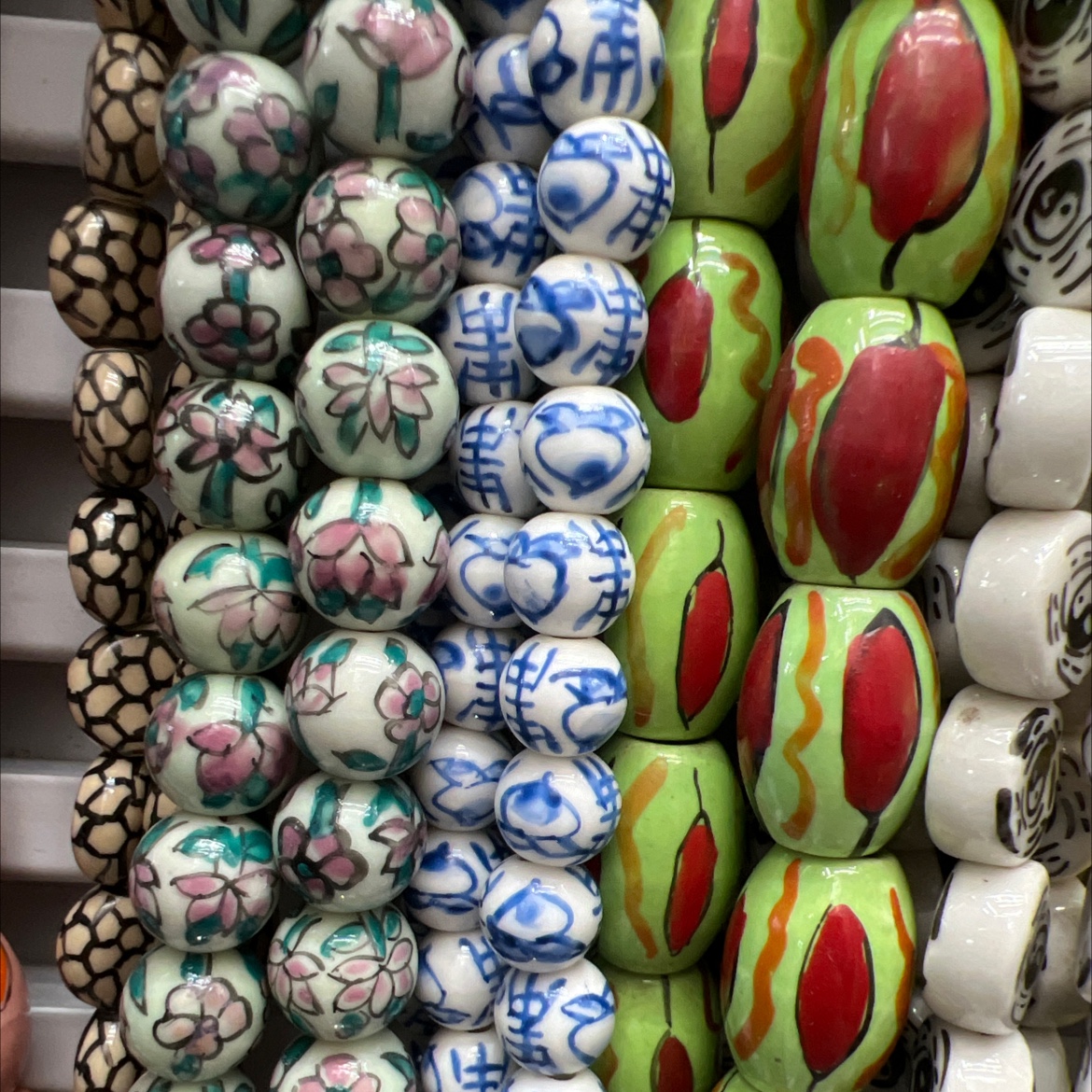 厂家直销陶瓷手绘异形珠子黄绿色彩绘珠子手工diy