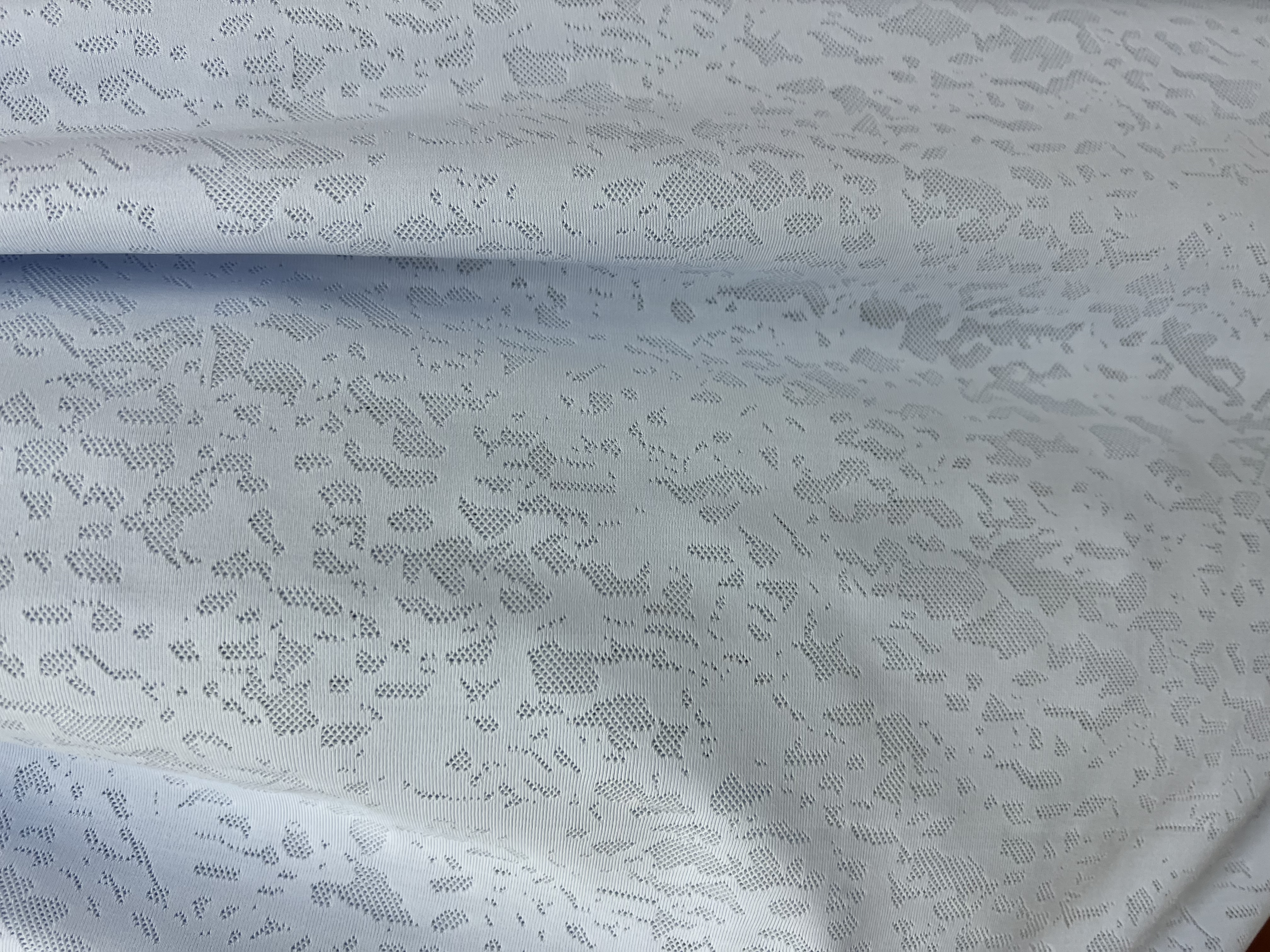 Quick-drying breathable sports and fitness knitted leopard print fabric detail image 2