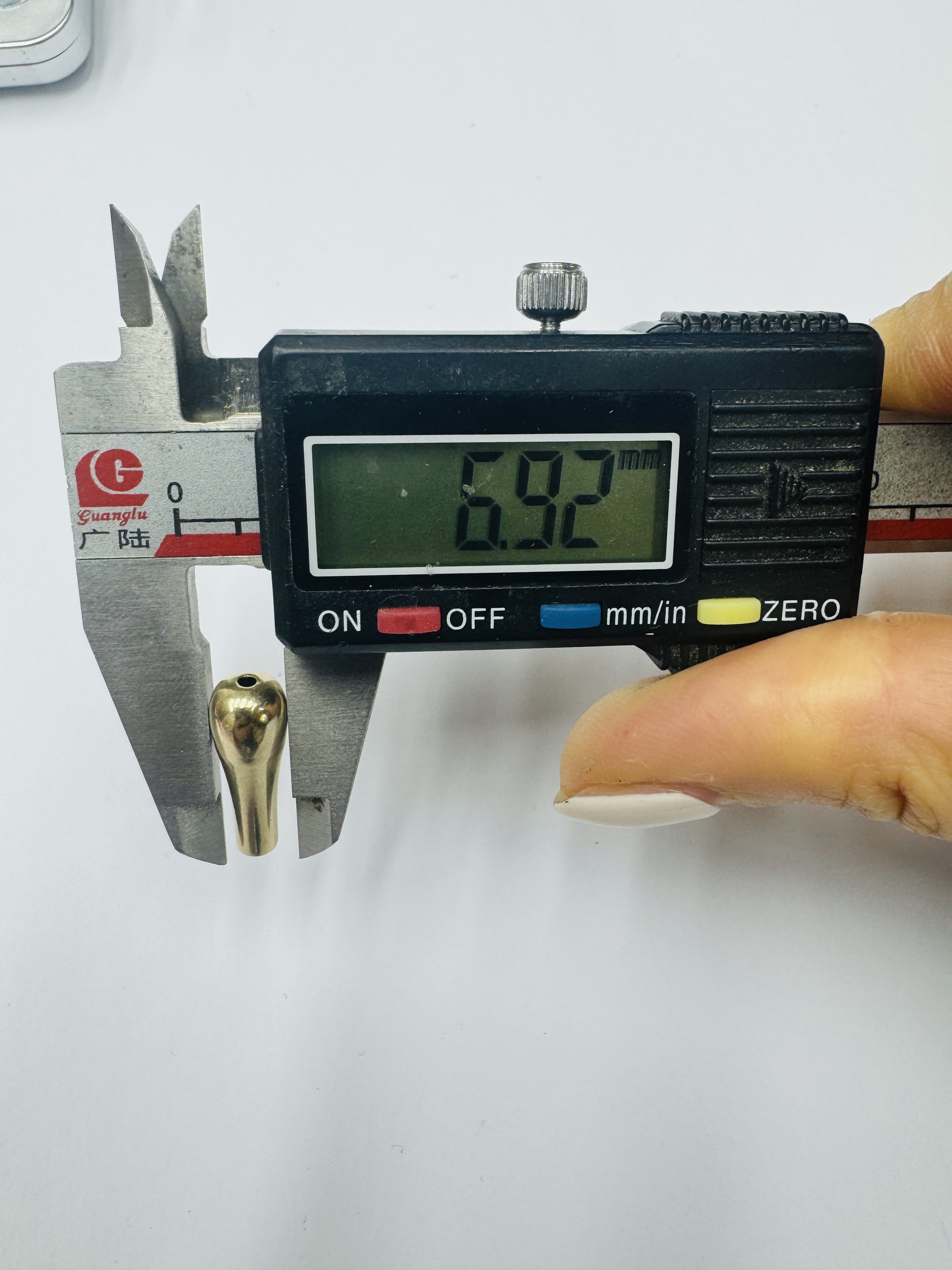 中国浙江省义乌市国际商贸城E3-8887新视界饰品配件、7mm*20mm花瓶铜配