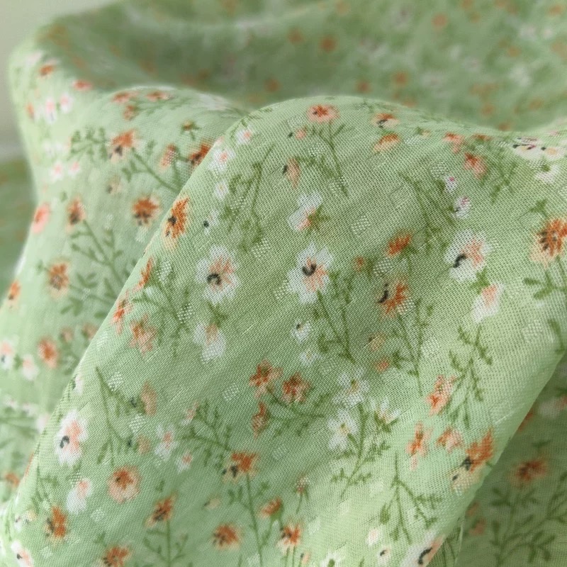 The new spring and summer collection of Senlu Girl features exquisite jacquard checkered chiffon fabric with light green small floral prints for a fresh dress Specification image