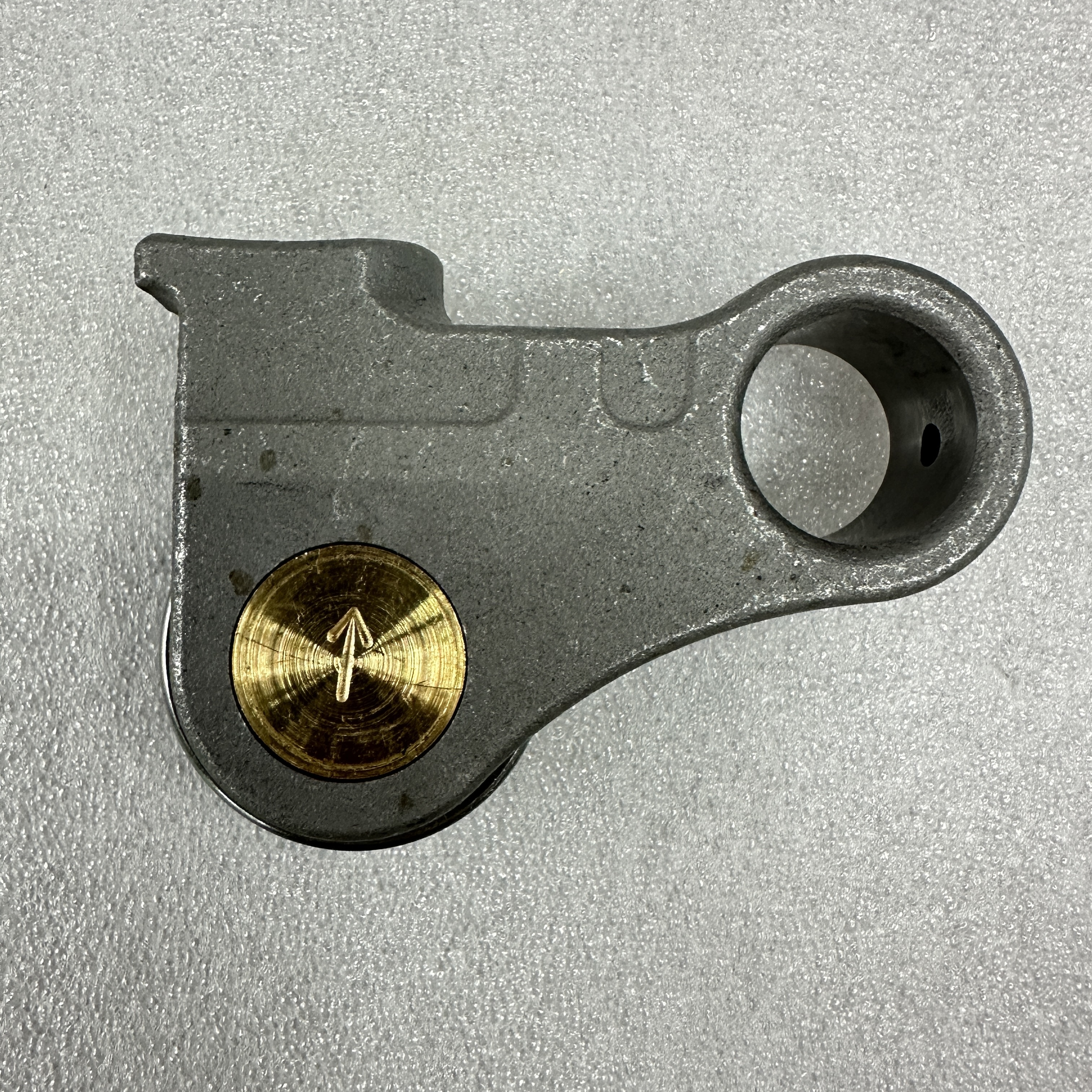 Excavator parts are suitable for CAT C13 engine valve tappets 251-1004 and 251-1005 details Picture