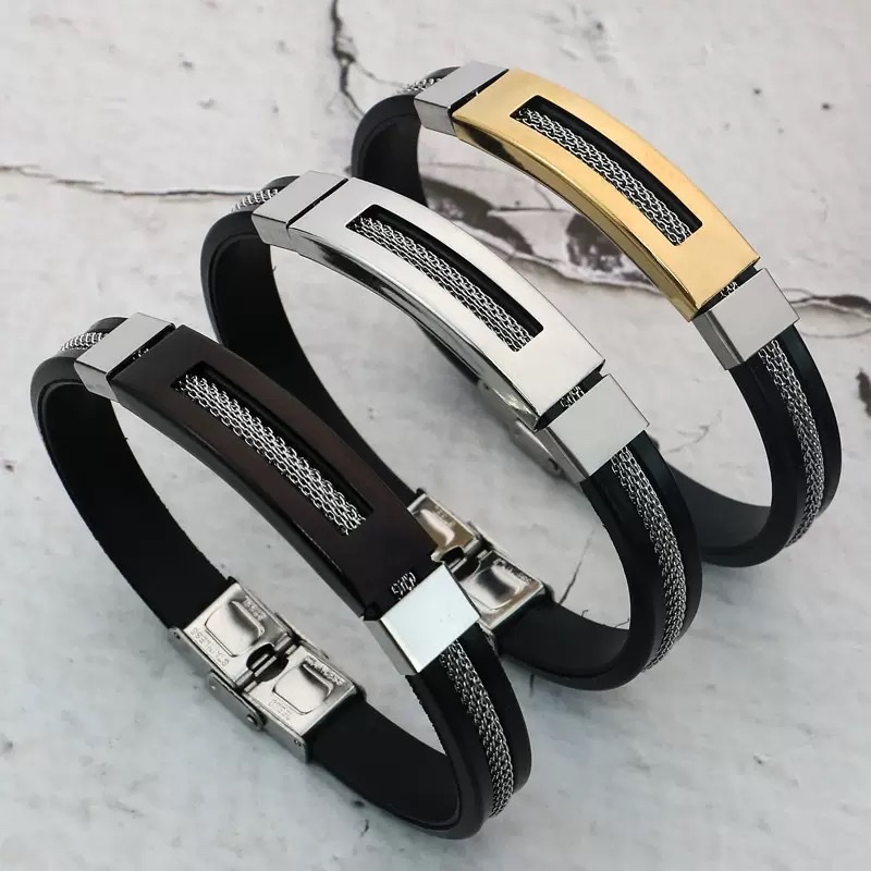 The Korean version of the double-leather bracelet for both men and women is trendy, fashionable, versatile and available in multiple colors. Jingwei jewelry bracelet Application Scenario