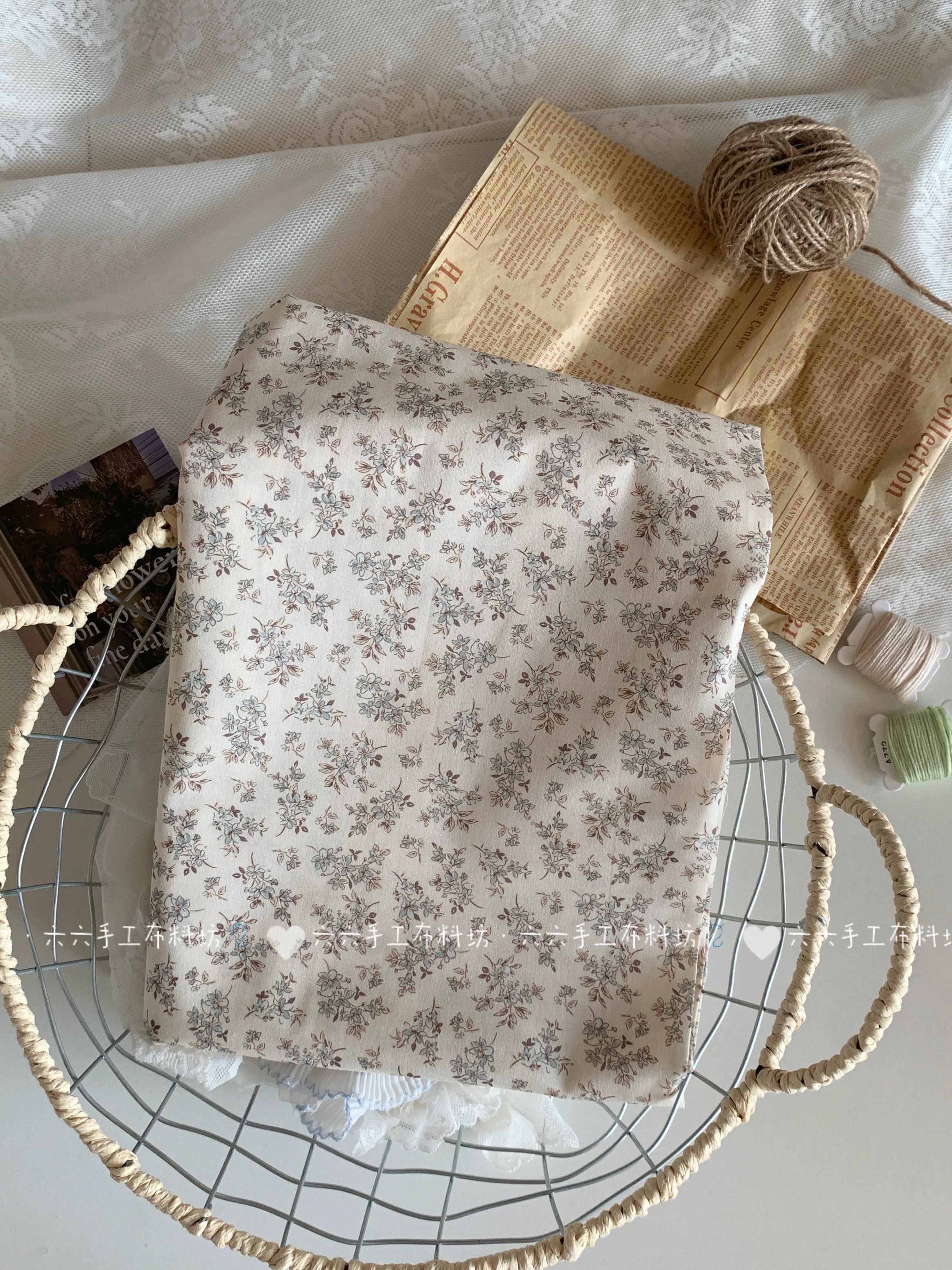 All-cotton 40-count printed fabric, ins simple and elegant retro small floral print fabric, home wear, hair accessories, hair bands, children's clothing fabric, diy fabric Application Scenario