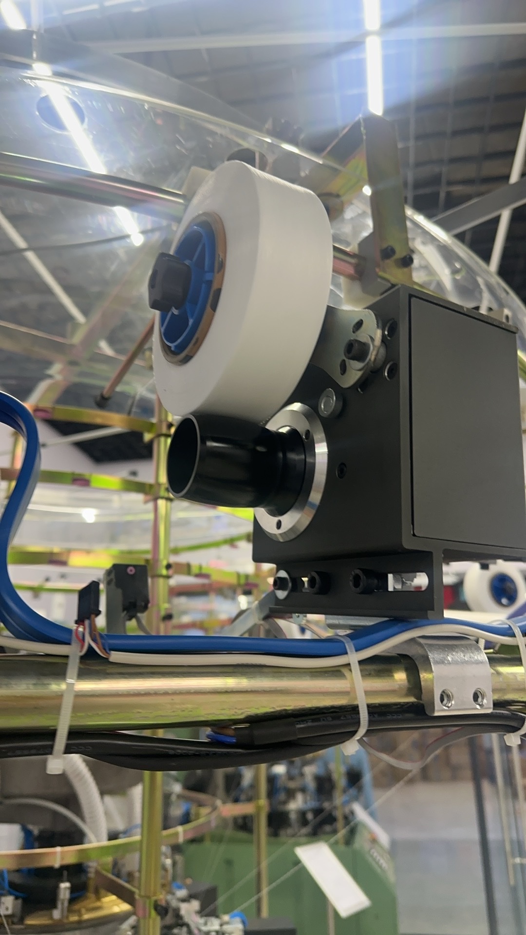 Fully automatic seamless underwear textile machine circular loom Application Scenario