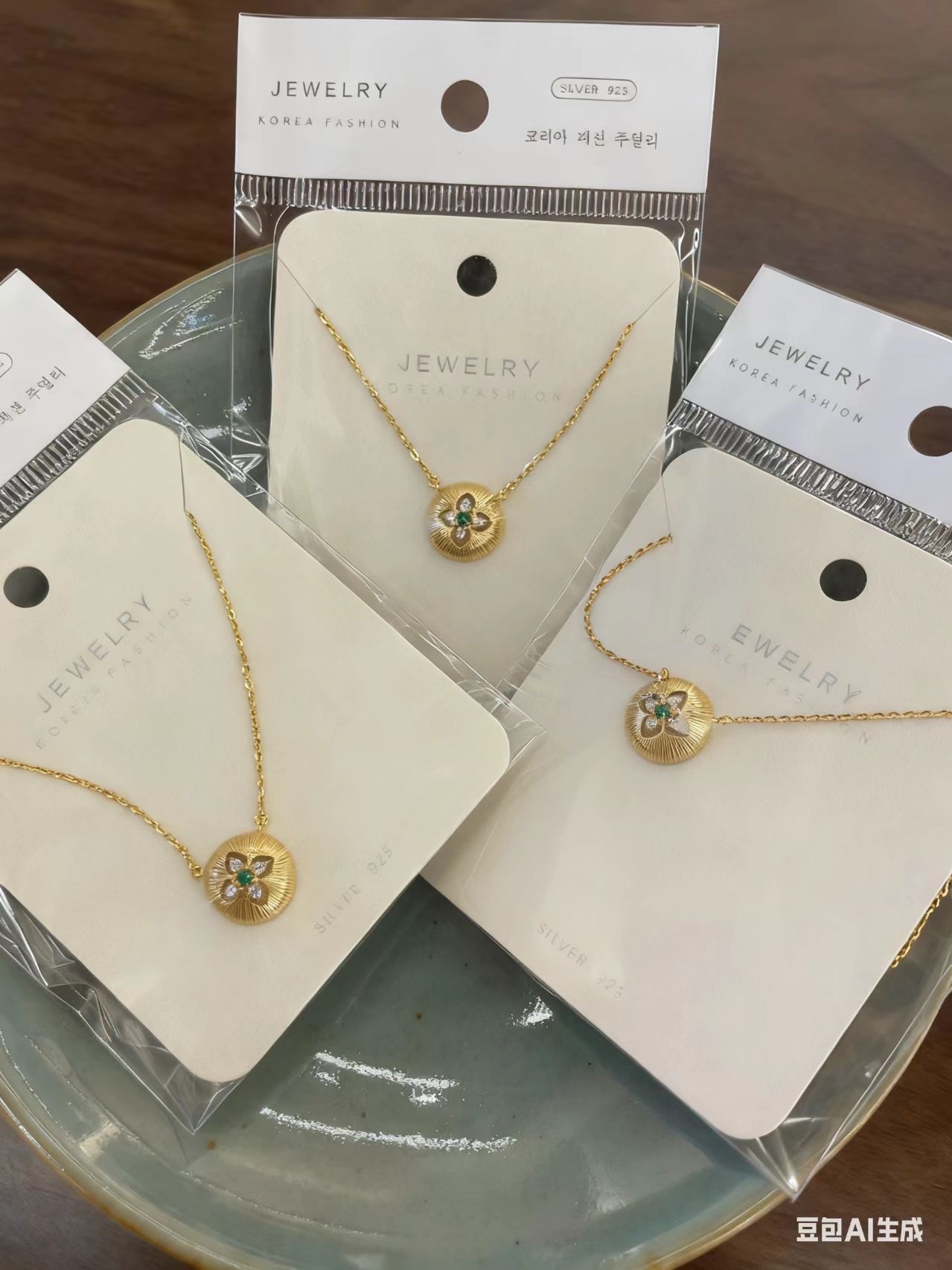 银镀金项链产品图