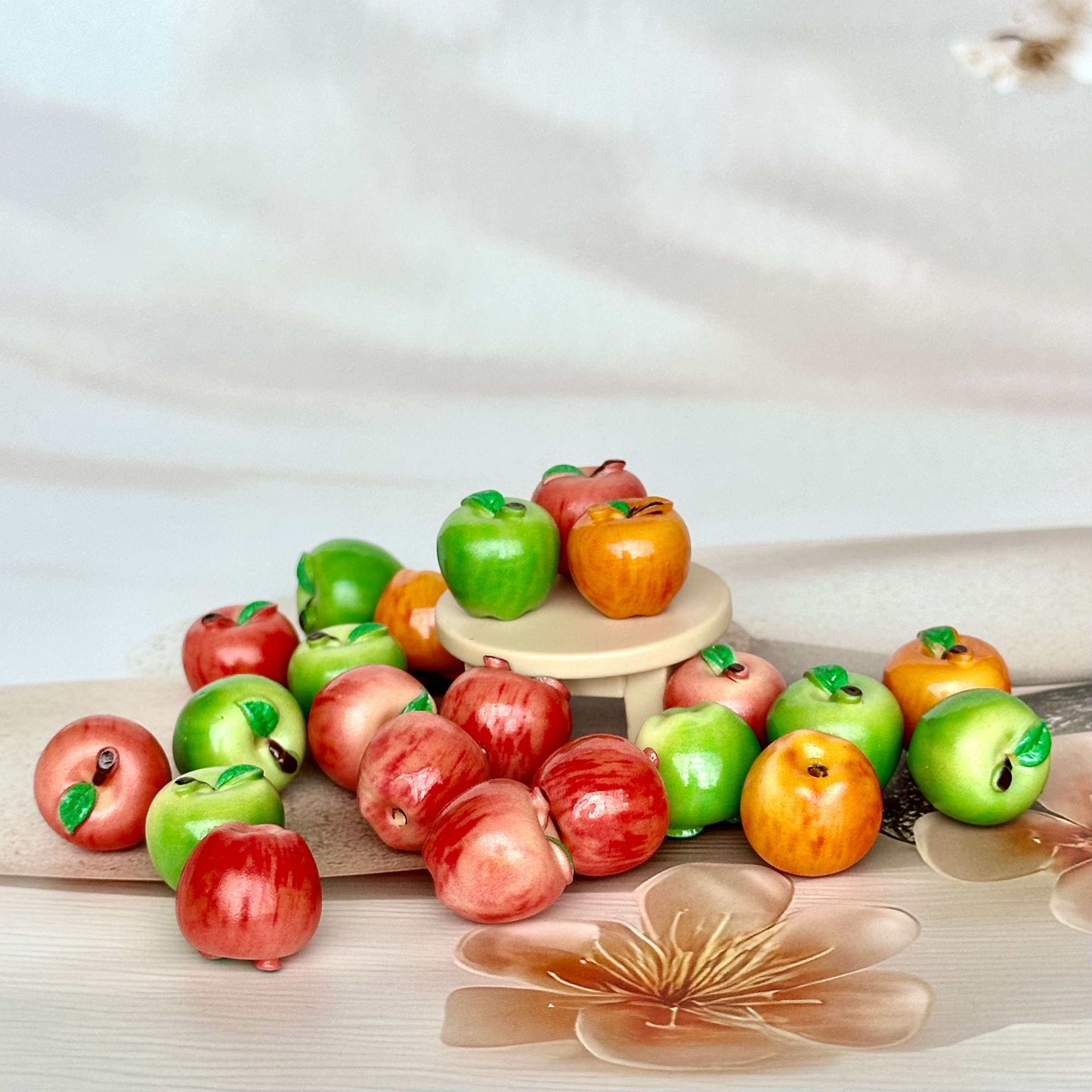 潮流高仿真水果苹果🍎微缩食玩缩微趣味模型创意摆件玩具手串树脂配件饰品配件迷你挂件