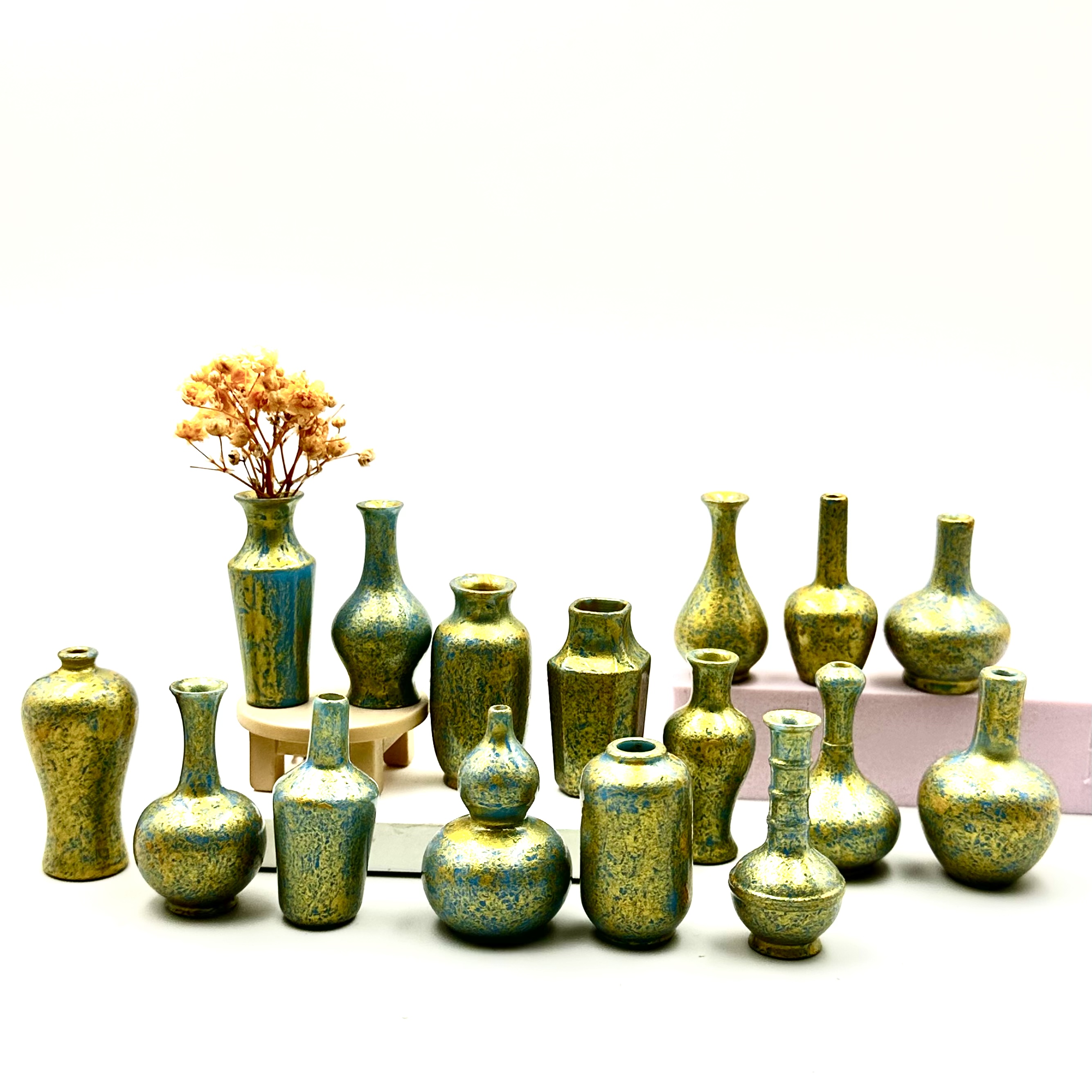 Trendy simulation resin miniature toys, household items, decorative items, miniature food toys, miniature candy houses, fun toys, creative models, children's gifts detail image 2