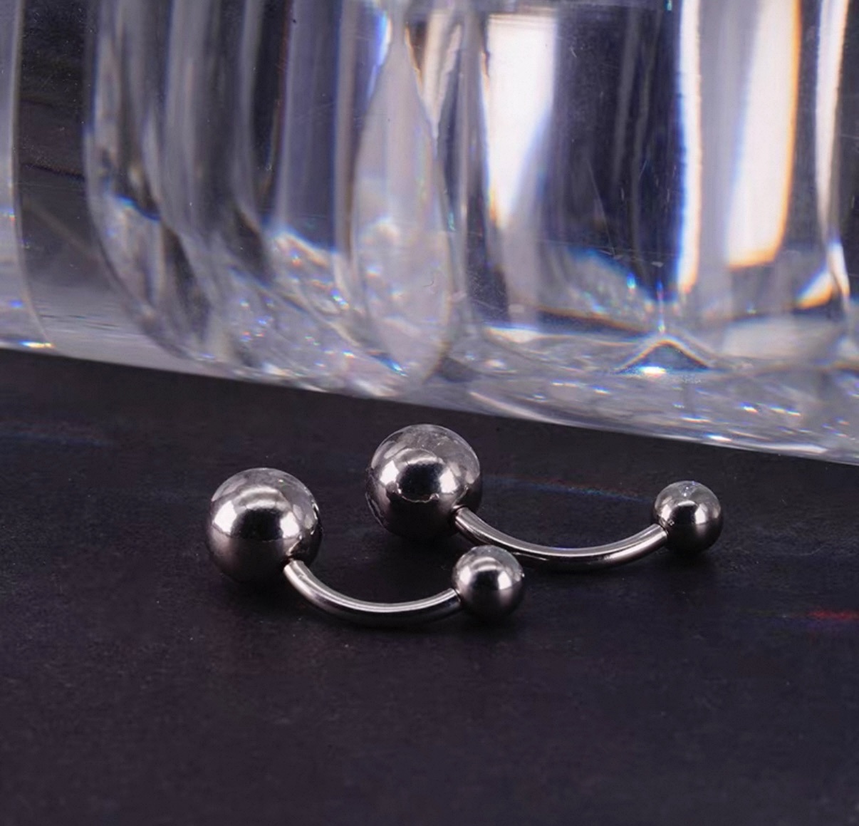 肚脐钉穿刺饰品防过敏钛钢新款腹脐钉超酷养洞肚脐环防过敏欧美风设计感细节图