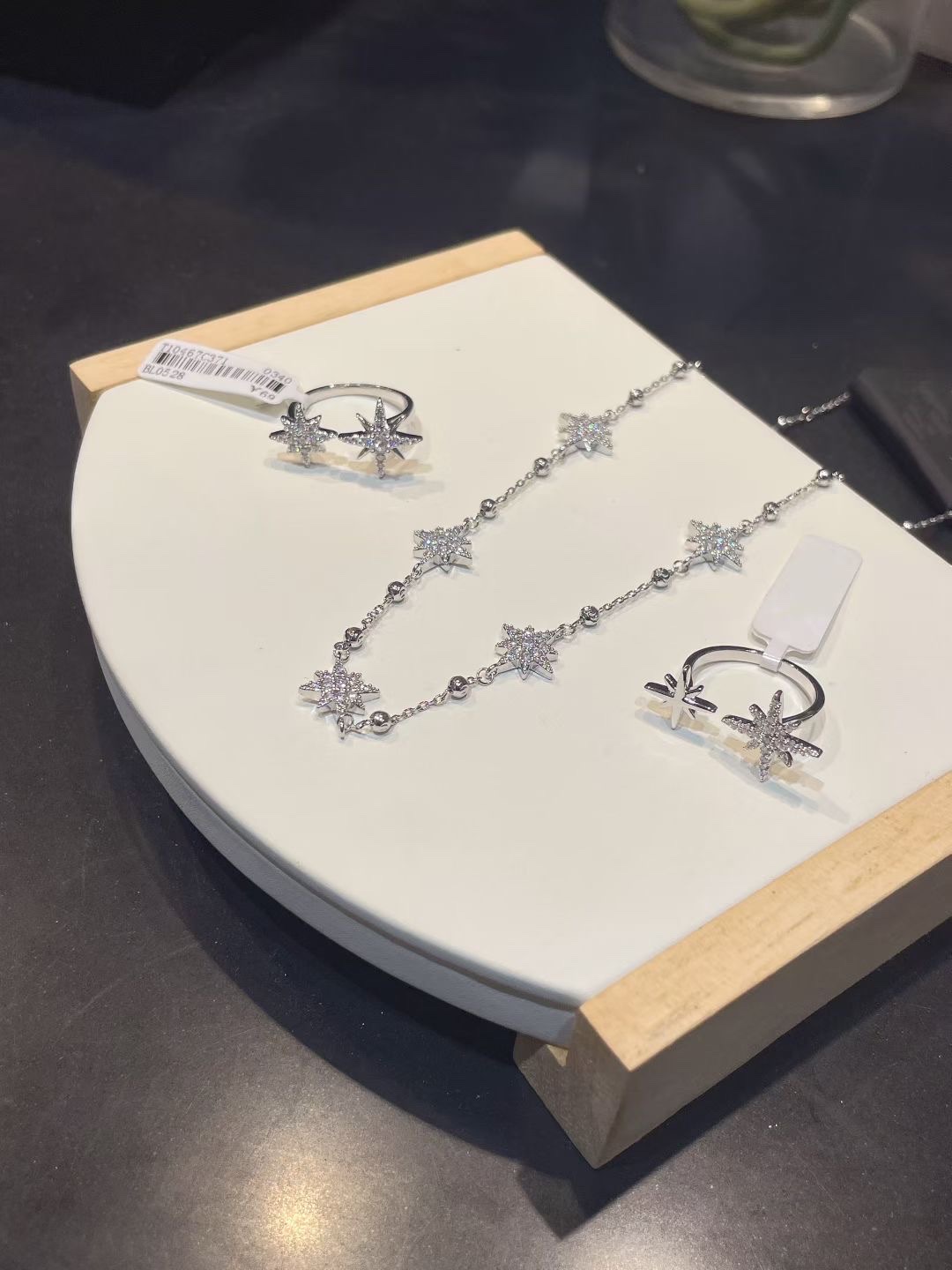 2025年新款欧韩时尚潮流雪花❄️戒指💍