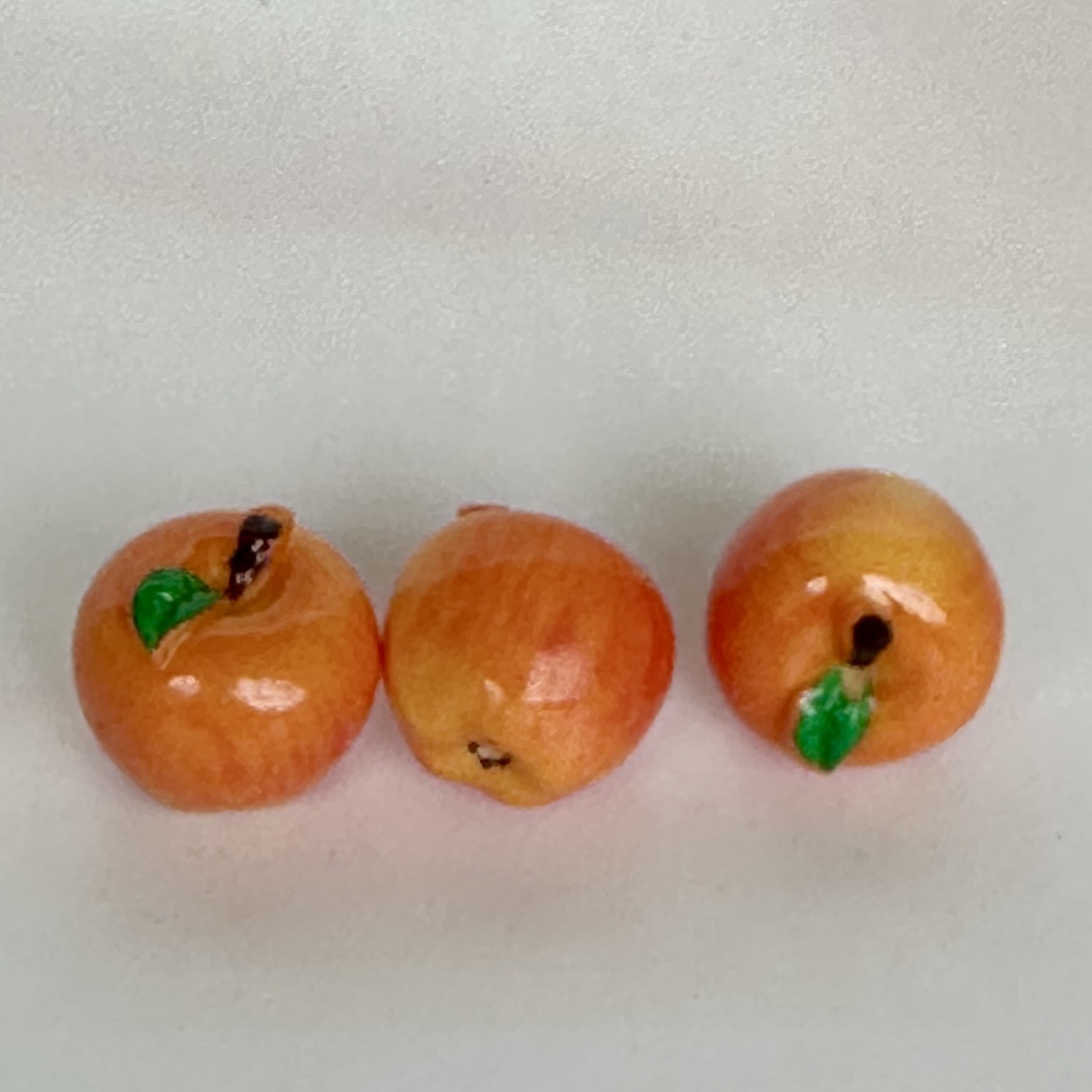 Trendy high-fidelity fruit apples 🍎 miniature food toys, miniature fun models, creative ornaments, toys, bracelets, resin accessories, jewelry accessories, mini pendants detail image 3