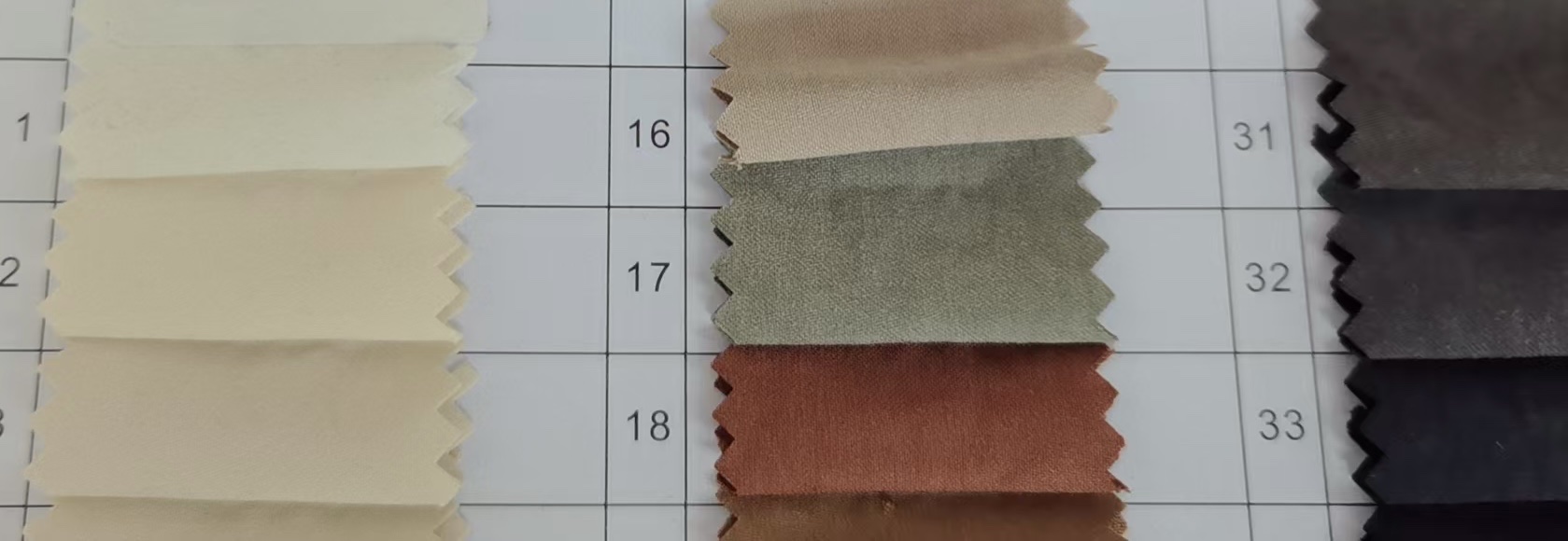 Copper ammonia fleece polyester satin peach and fleece texture fabric for autumn and winter clothing, shoes, hats and coats, fabric, peach skin fleece fabric, roll material Specification image