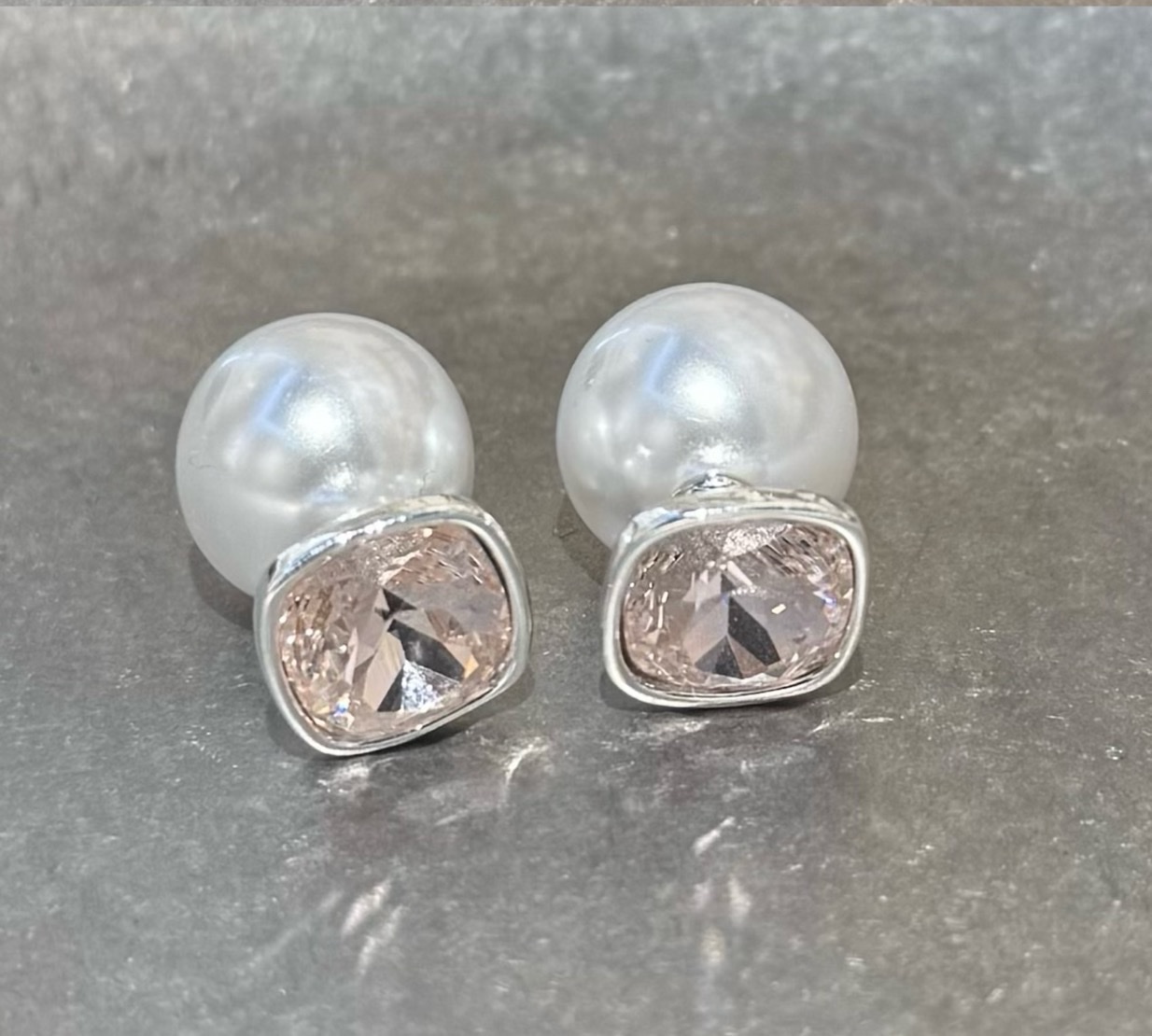 时尚耳钉水晶耳饰简约珍珠耳堵防脱落耳钉配饰女百搭款产品图