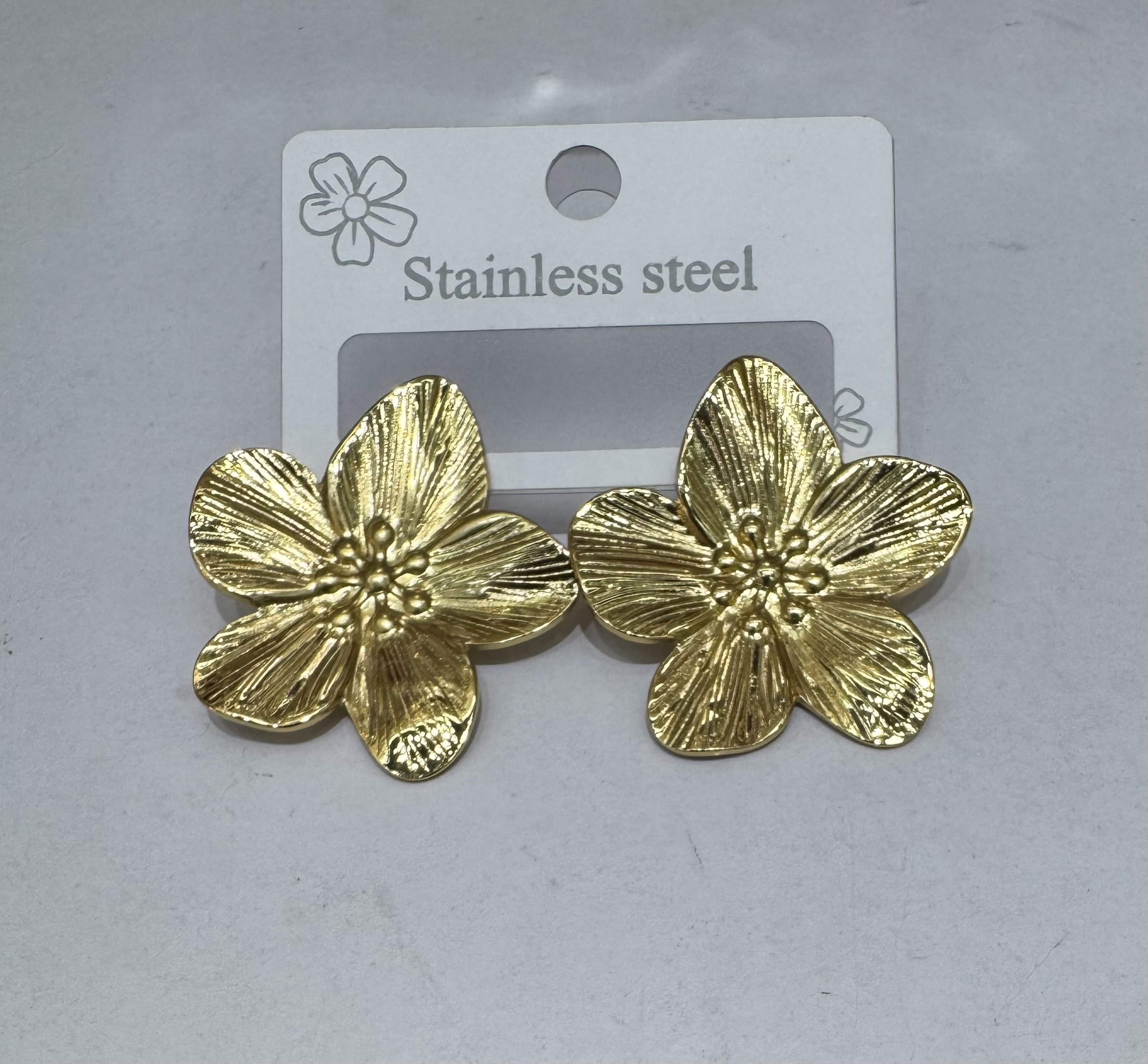 恩在饰品 欧美流行 时尚风 花型 耳环 耳
飾耳釘