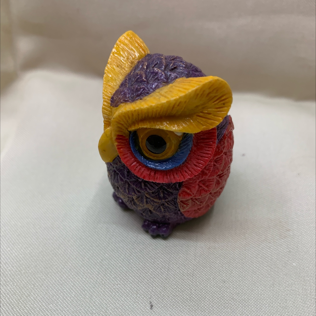CAI Family Craft Fine Resin Material Hand-painted Craft Home Small Ornaments 10332 Owl 🦉 no. 2 details Picture