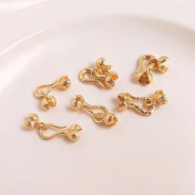 Copper plated with 18K real gold, high color retention, Sichuan pepper buckle, 7×22mm detail image 6