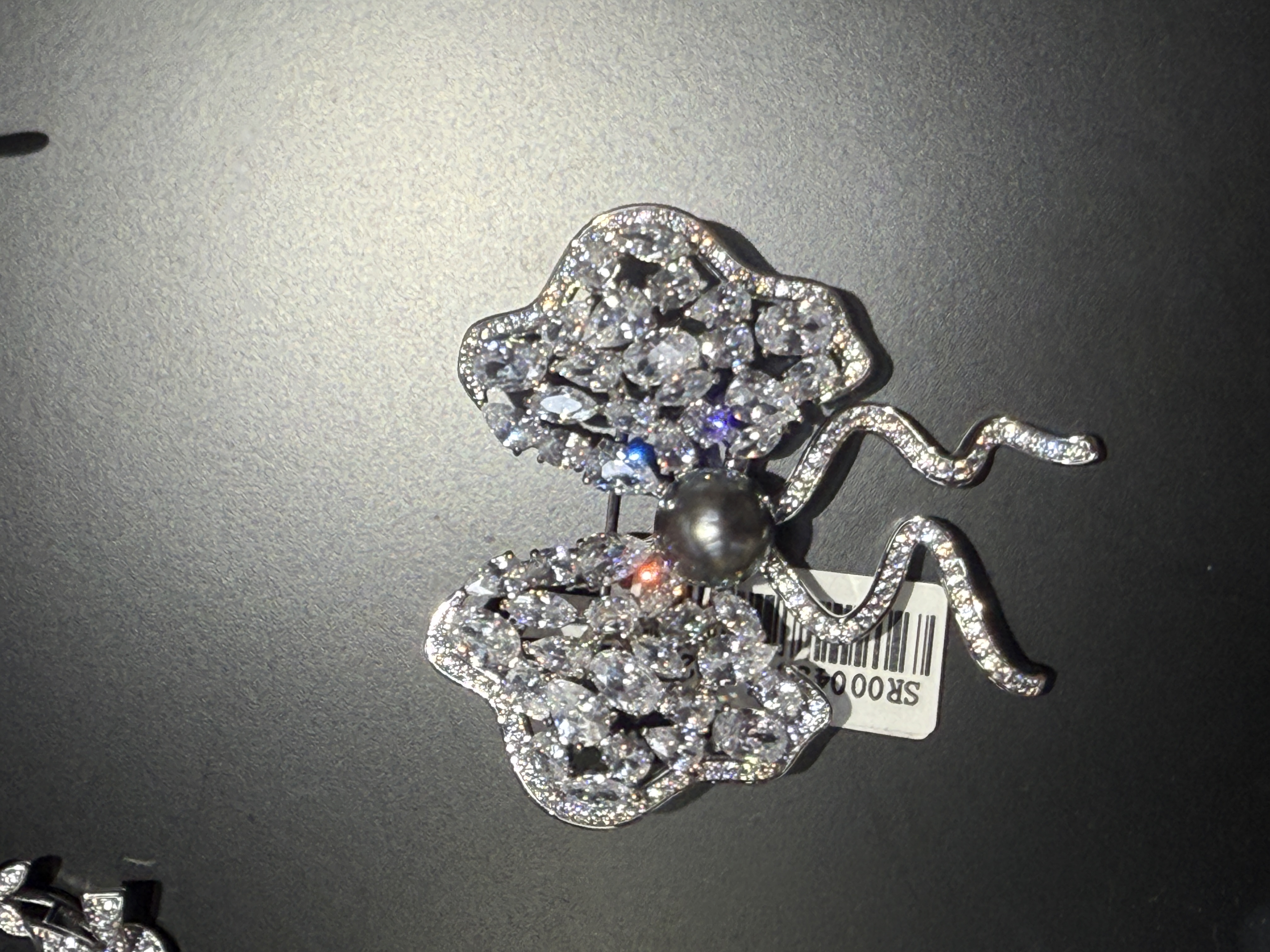 天然大溪地珍珠蝴蝶结胸针