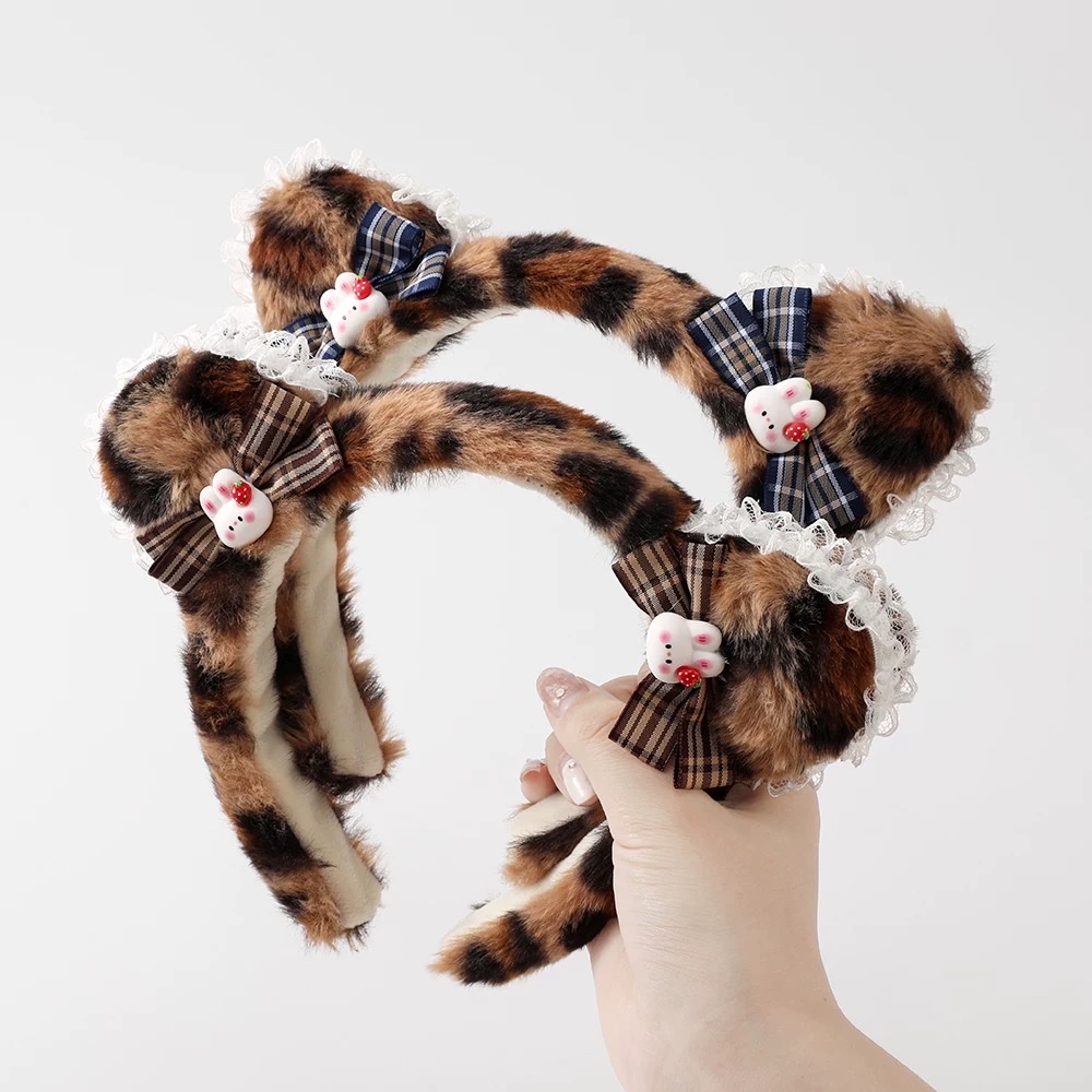 Plush cartoon leopard print cat ear headband, lace little rabbit face wash headband, women's patchwork Korean cloud headband detail image 4