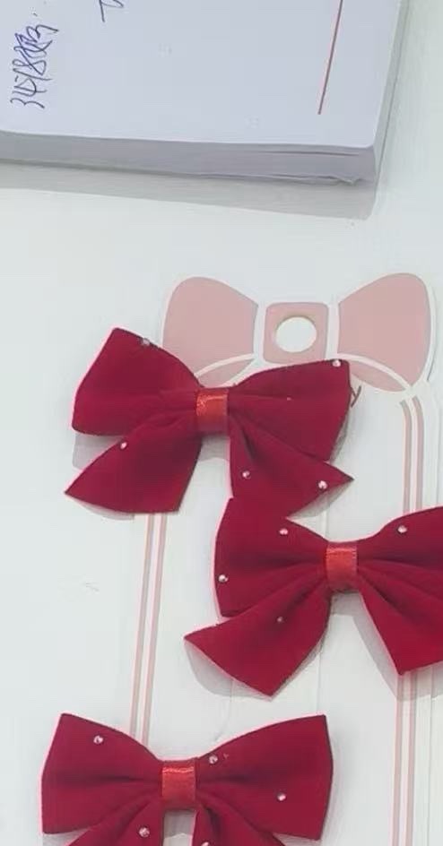 Check it out, OK, tutu, tutu, me, I see, coco, coco, coco, coco, coco, New Year red hair clips, duckbill clips, shark clips, shark clips, children's hair clips