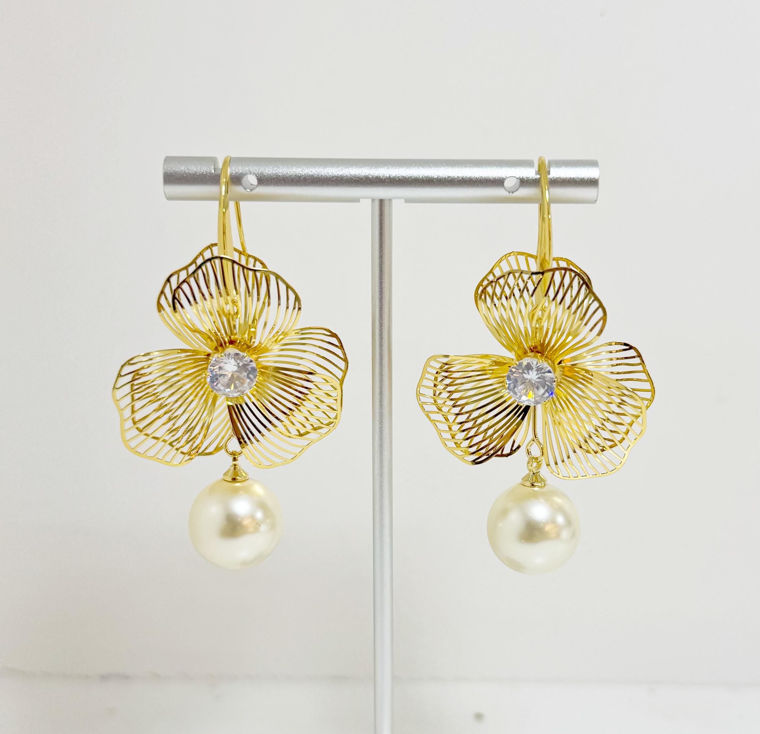 时尚耳钉植绒耳饰简约耳堵防脱落耳钉配饰百搭潮流耳饰品s925银针电脑片设计师款大气饰品耳钉饰品耳钉植绒耳饰