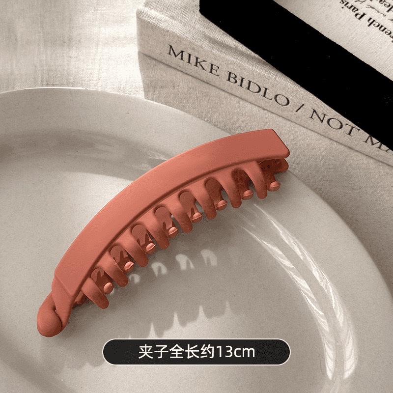 The frosted simple large banana clip is versatile. Dark-colored women's hair is thick and anti-slip. It's a ponytail hair clamp with teeth and a hair band detail image 7
