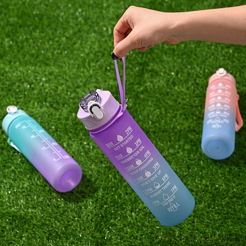 Food-grade simple water bottle, high-temperature resistant water cup, men's ins style, simple plastic, high appearance level, large capacity, portable, shockproof full figure