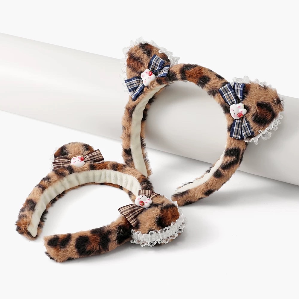 Plush cartoon leopard print cat ear headband, lace little rabbit face wash headband, women's patchwork Korean cloud headband detail image 6