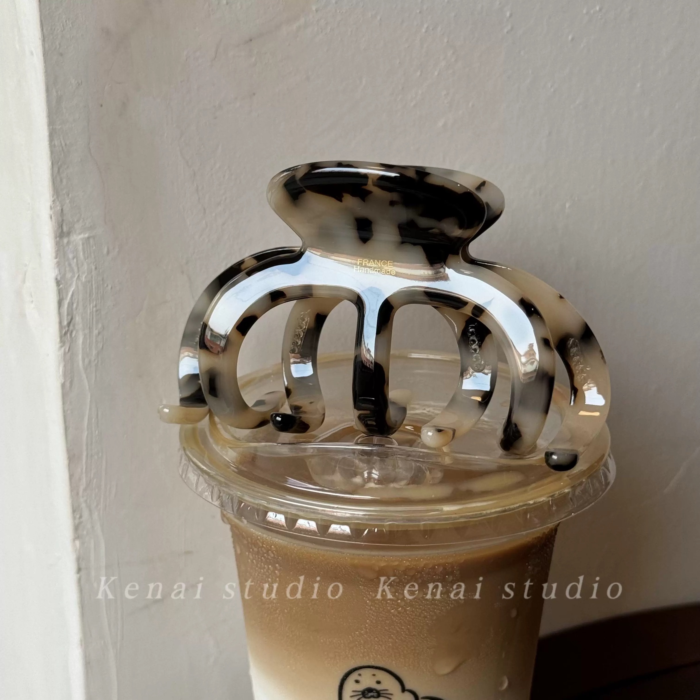 French Old money style acetate gripper, thickened board, high-end feel, large hair volume, large shark clip, hair gripper, shark clip detail image 3