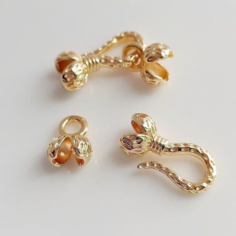 Copper plated with 18K real gold, high color retention, Sichuan pepper buckle, 7×22mm detail image 4
