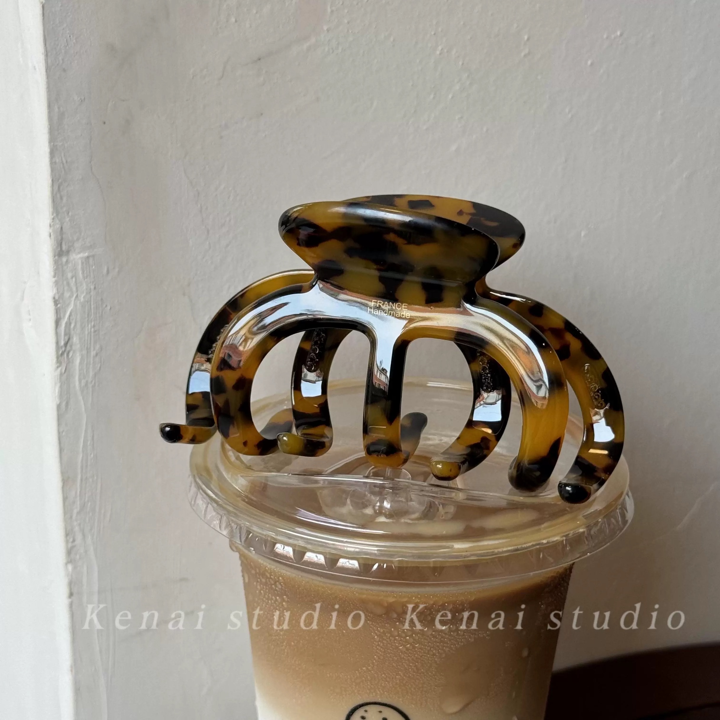 French Old money style acetate gripper, thickened board, high-end feel, large hair volume, large shark clip, hair gripper, shark clip detail image 4