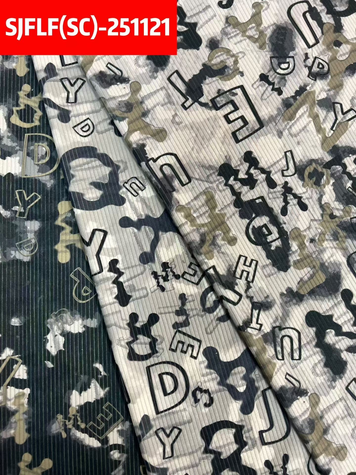 Printed fabric scarf, multi-purpose, fashionable and casual fabric, semi-perforated leather material, multiple choices of printed fabric Application Scenario
