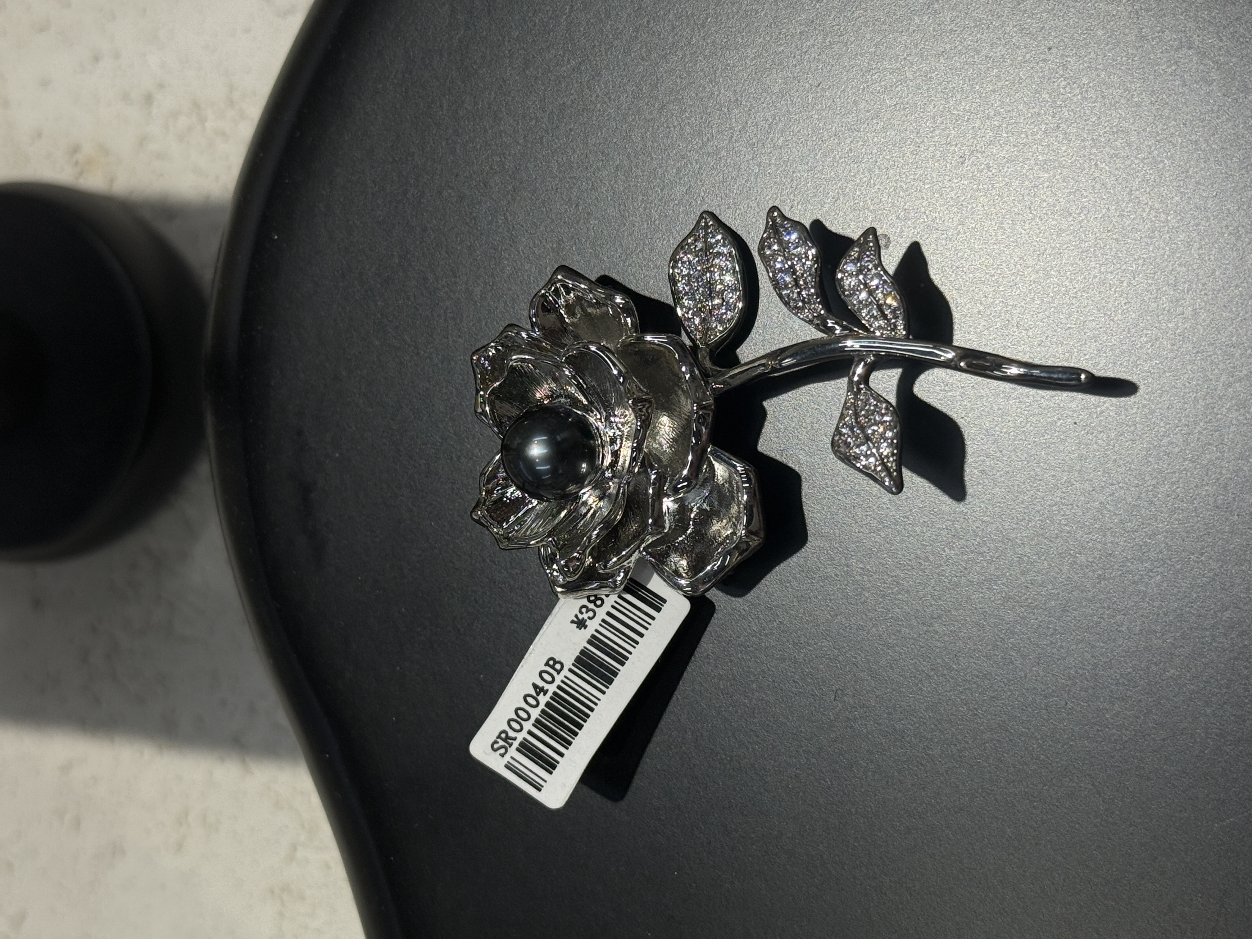 玫瑰花天然大溪地珍珠胸针