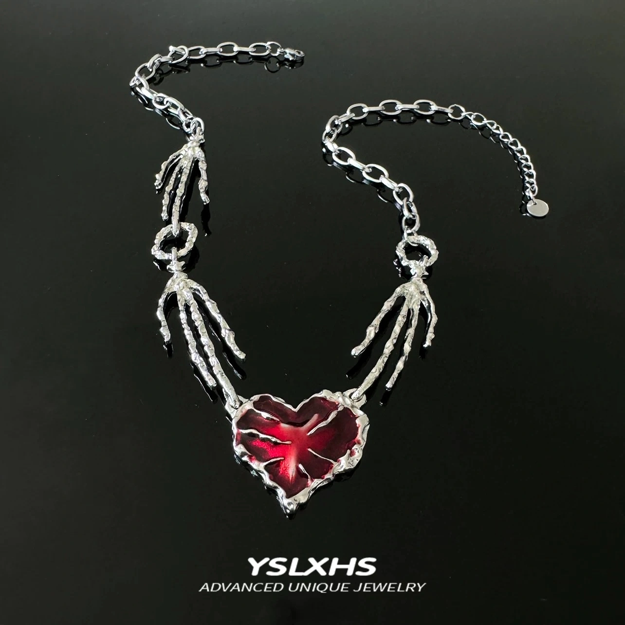 Halloween dark punk red heart-shaped ghost claw necklace, a niche, exaggerated and individualistic female collarbone chain accessory detail image 6