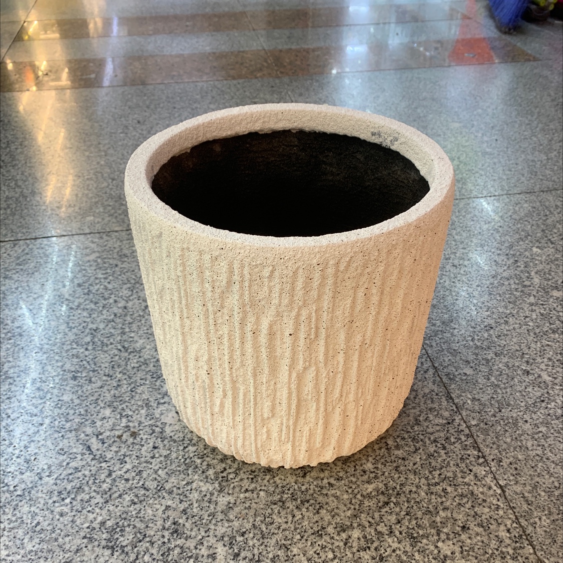 White simple, fashionable and elegant hydroponic decorative Vase, ceramic, ceramic vase decoration Vase creative home decoration vase, vase creative handicraft Specification image