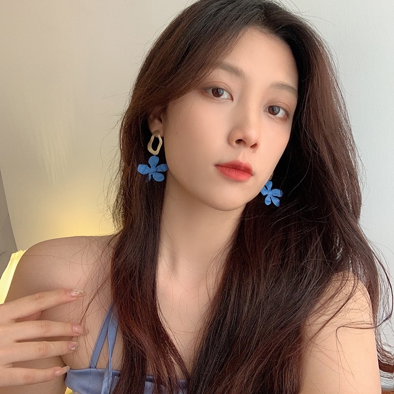 Korean Fresh Blue Frosted Flower Earrings, A Niche Design Sense, Silver Needle Stud Earrings, A Vacation Style, Matte Gold Earrings details Picture