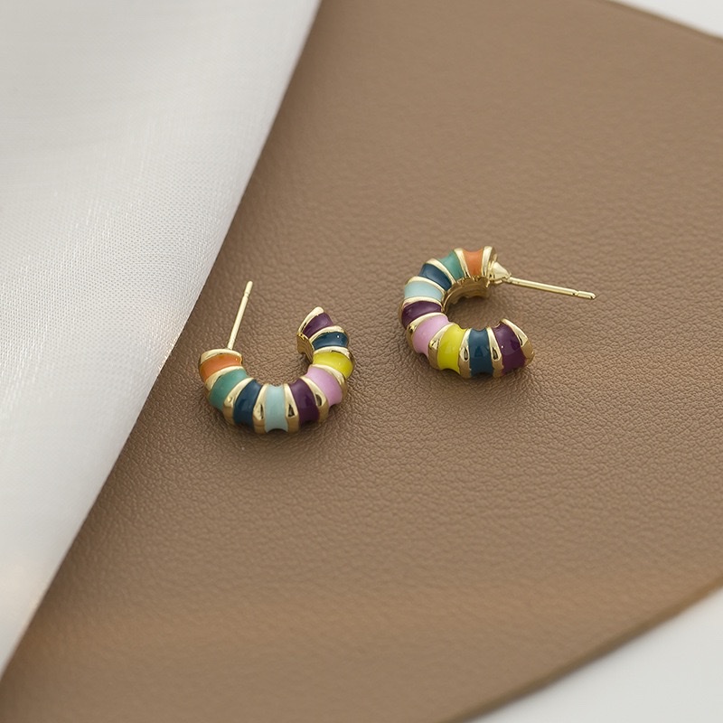 Everyday Small, Simple And Elegant C-Shaped Colored Earrings, Unique, Niche, Fashionable And Stylish Mosquito Repellent Incense Tray, No Ear Holes, Ear Clips Specification drawing