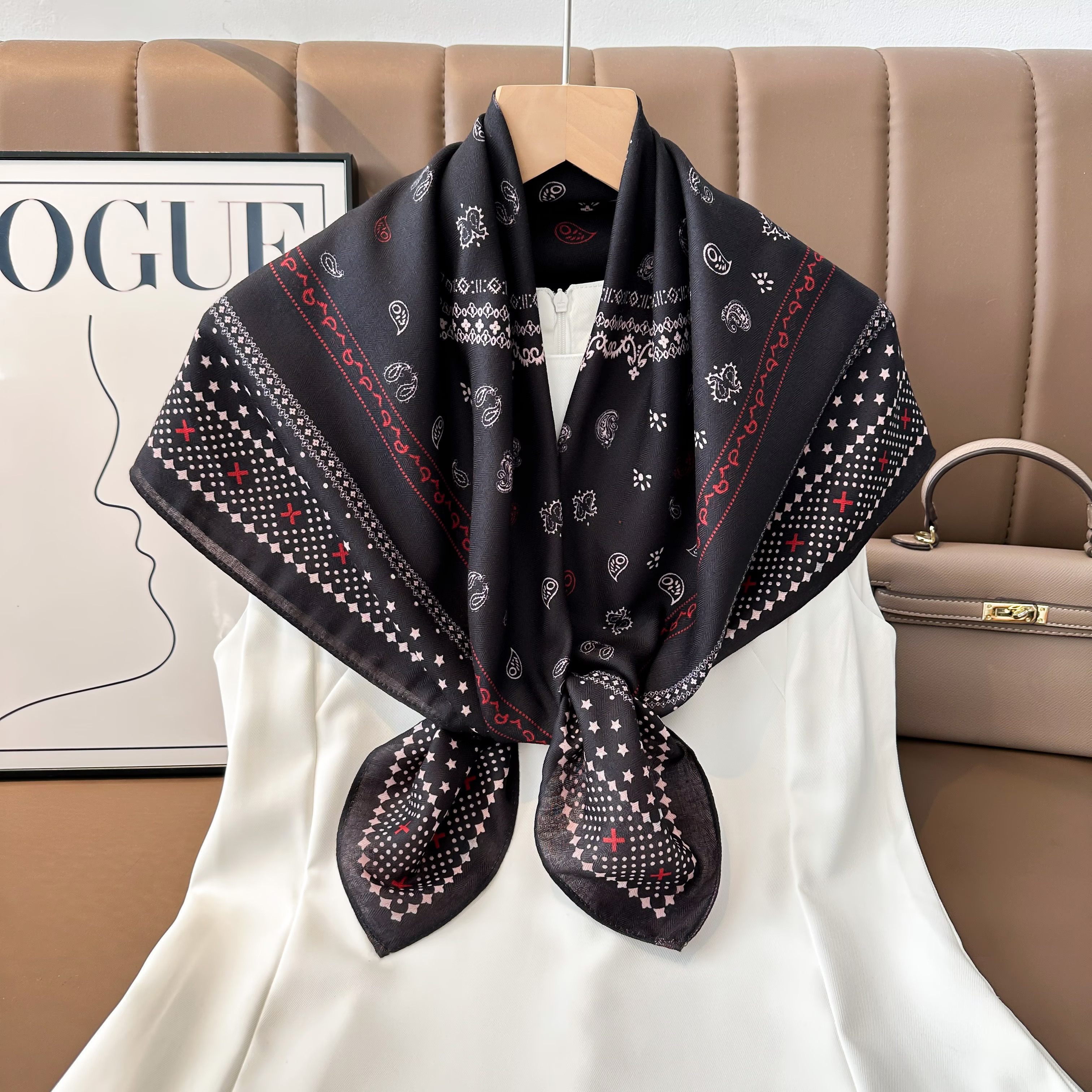 The 2025 new retro silk oil painting silk and wool square scarf is fashionable and simple. It is a soft and easy-to-match square scarf shawl