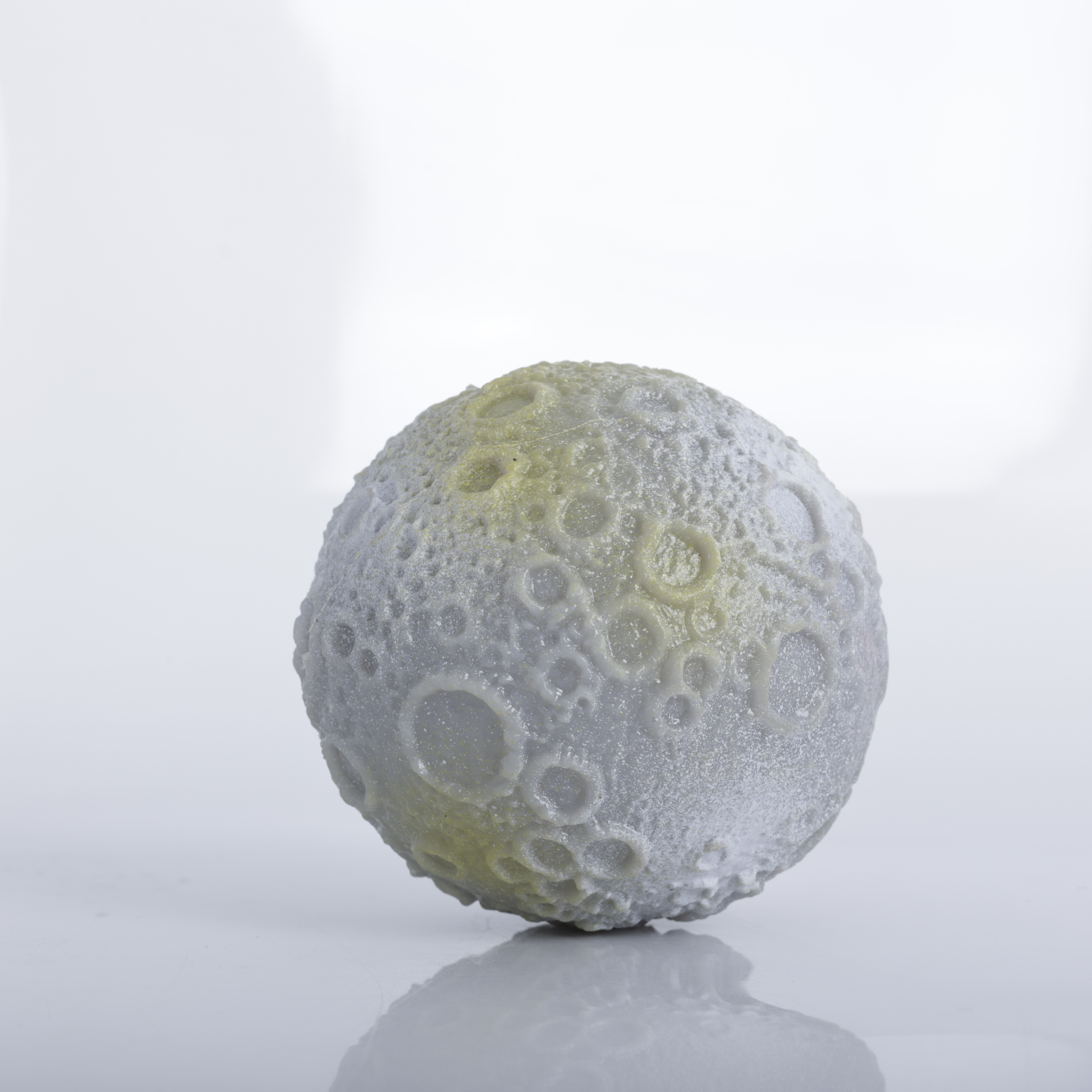 闪光弹力球月球中秋礼品 抛掷闪光宠物玩具球 月球凹凸表面圆球