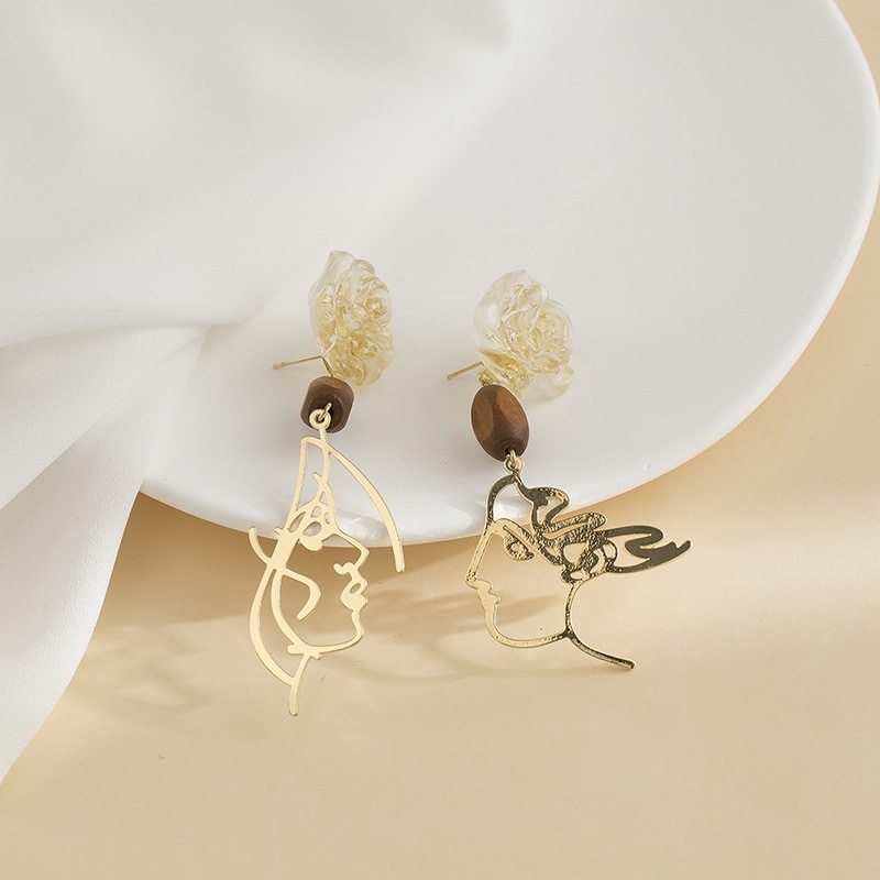 French Retro Rose Abstract Figure Earrings, Stud Earrings, Asymmetrical Female Face, Long Mosquito-Repellent Incense Plate, Ear Clips, No Ear Holes