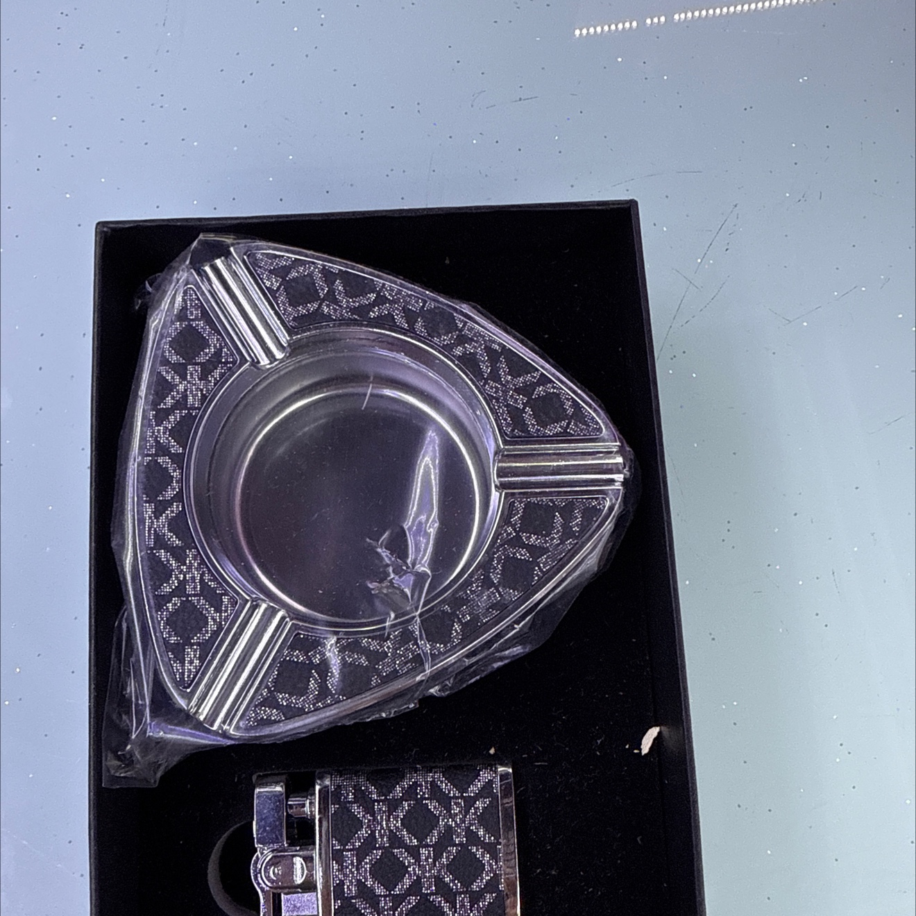 工艺品火机加烟缸套装，男式礼品