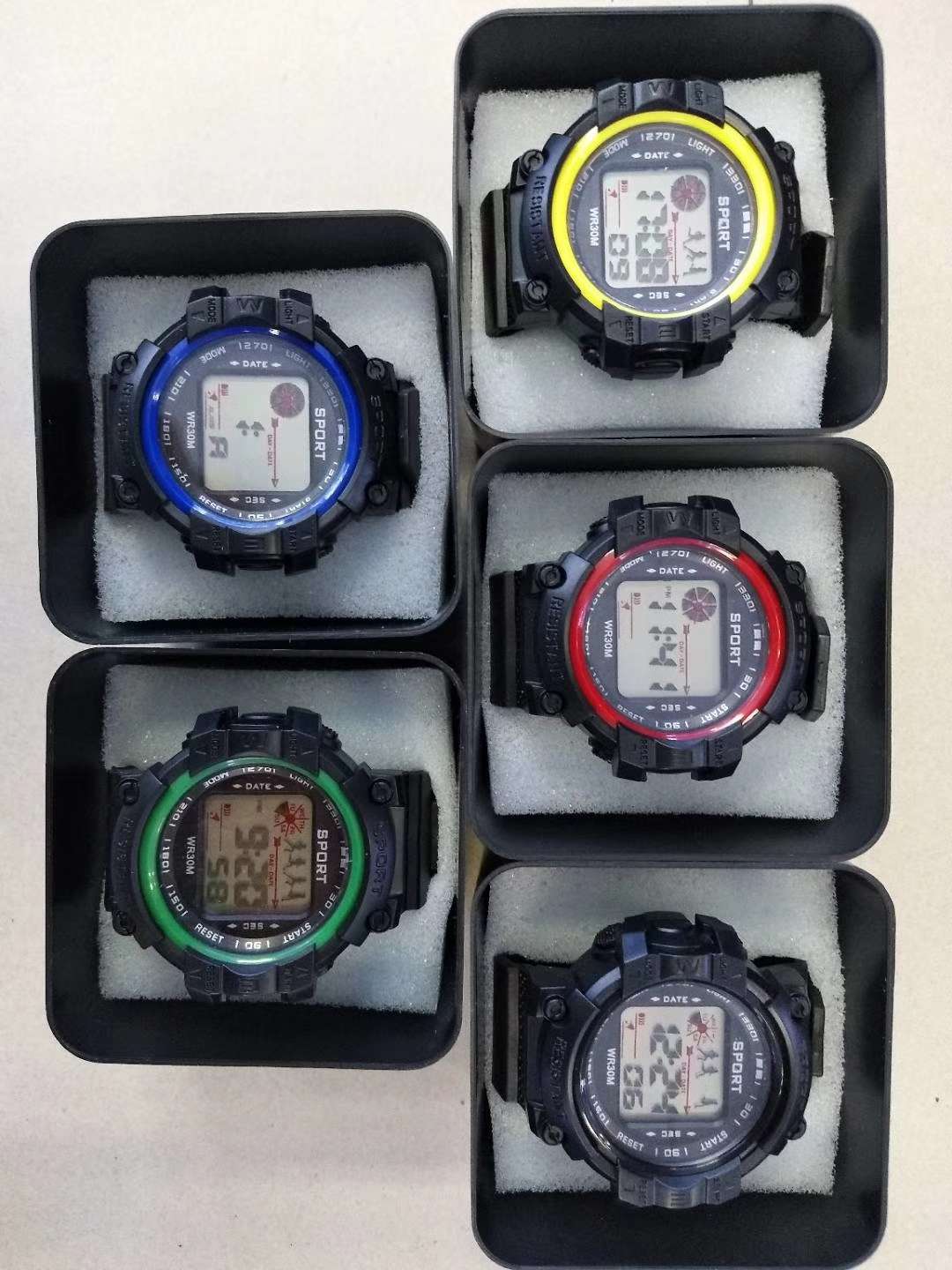 电子表防水多功能爆款果冻色带包装学生电子版