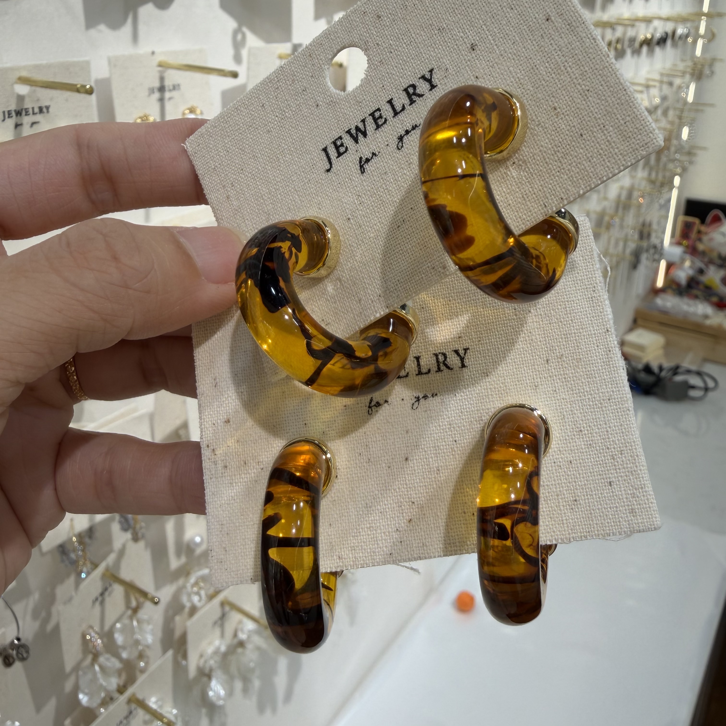 时尚树脂晕染耳环耳饰简约耳坠女气质百搭个性耳环饰品潮流款LL081