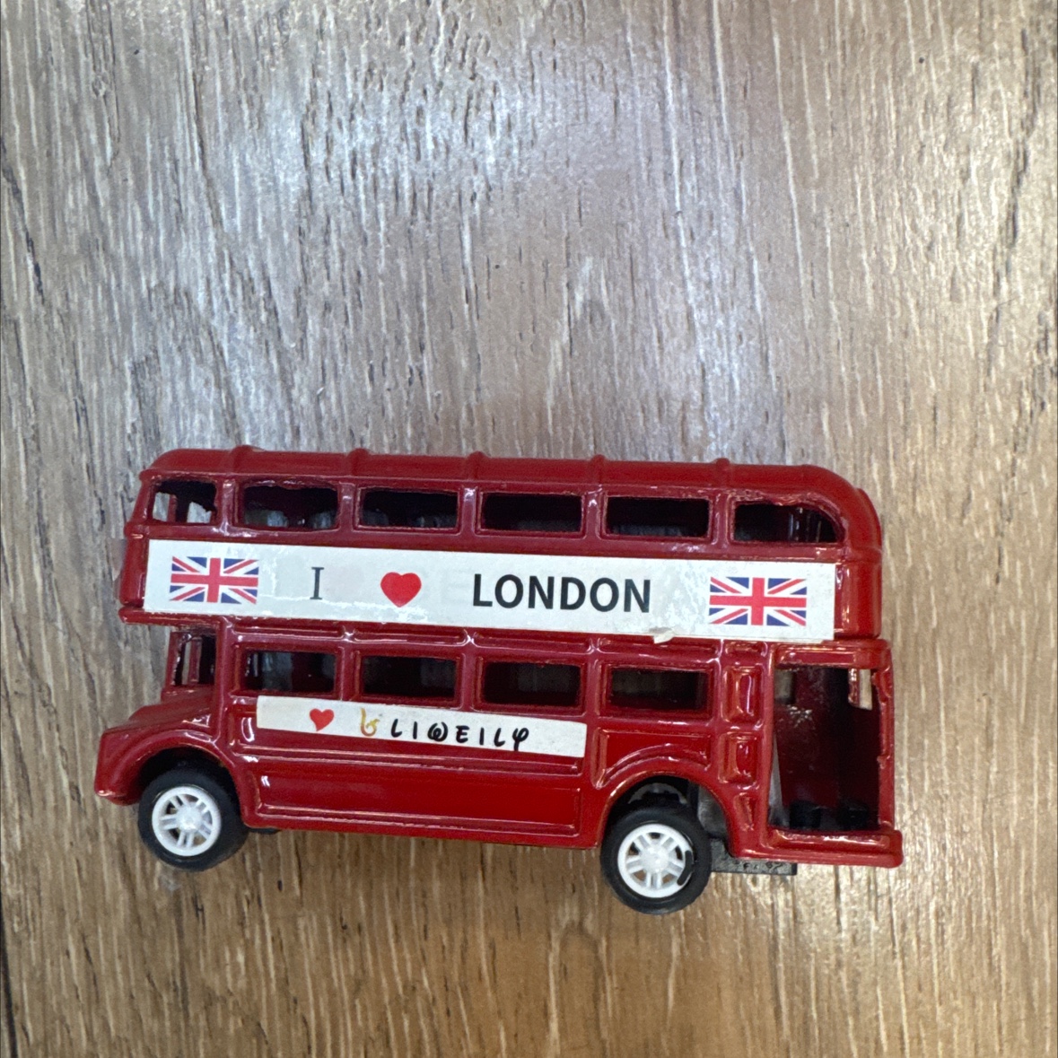 红色巴士儿童玩具工艺品摆件礼品摆件迷你双层巴士送学生细节图