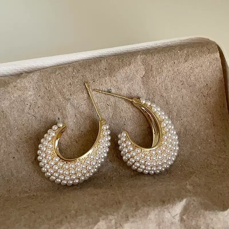 时尚珍珠点缀耳环耳饰简约个性耳坠女士耳饰品配饰百搭潮流LL080